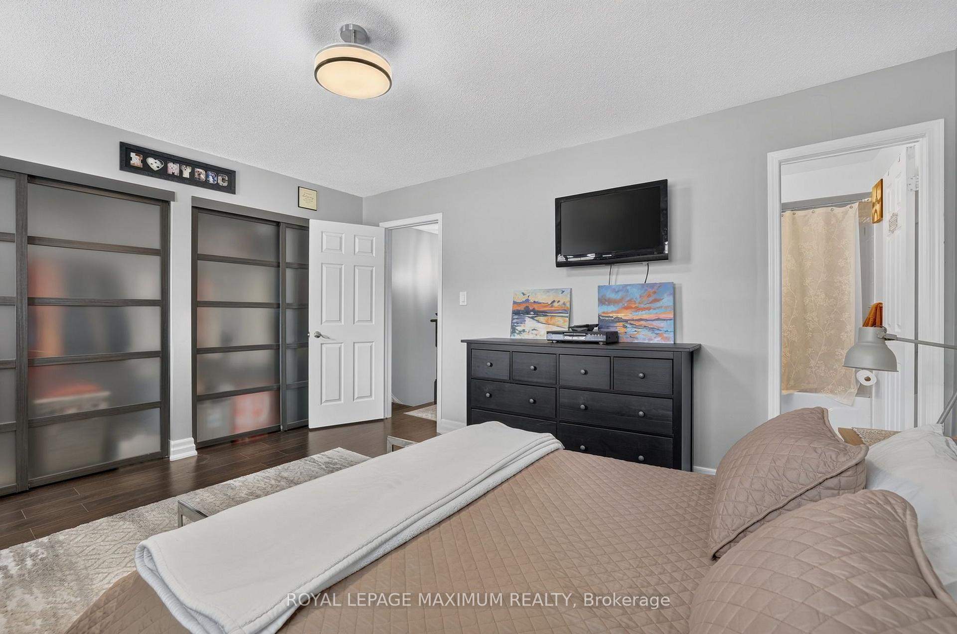 Photo 23 of 6 Jensen Court, Vaughan, Maple — HOMEH
