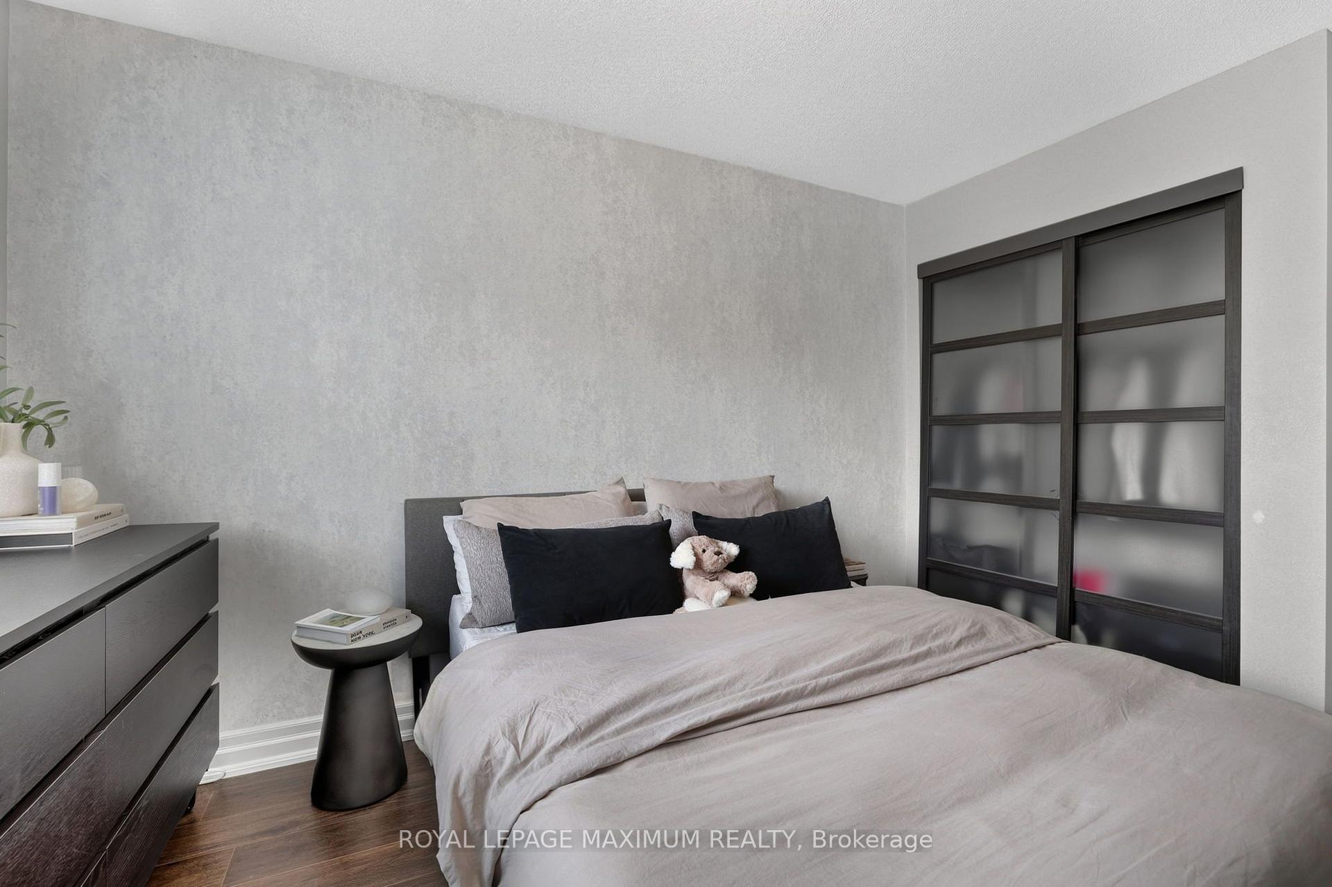 Photo 26 of 6 Jensen Court, Vaughan, Maple — HOMEH