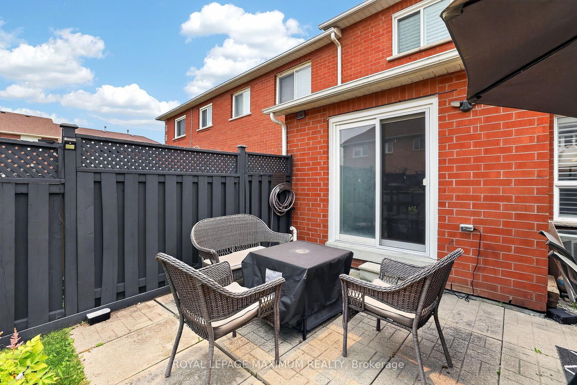 Photo 30 of 6 Jensen Court, Vaughan, Maple — HOMEH