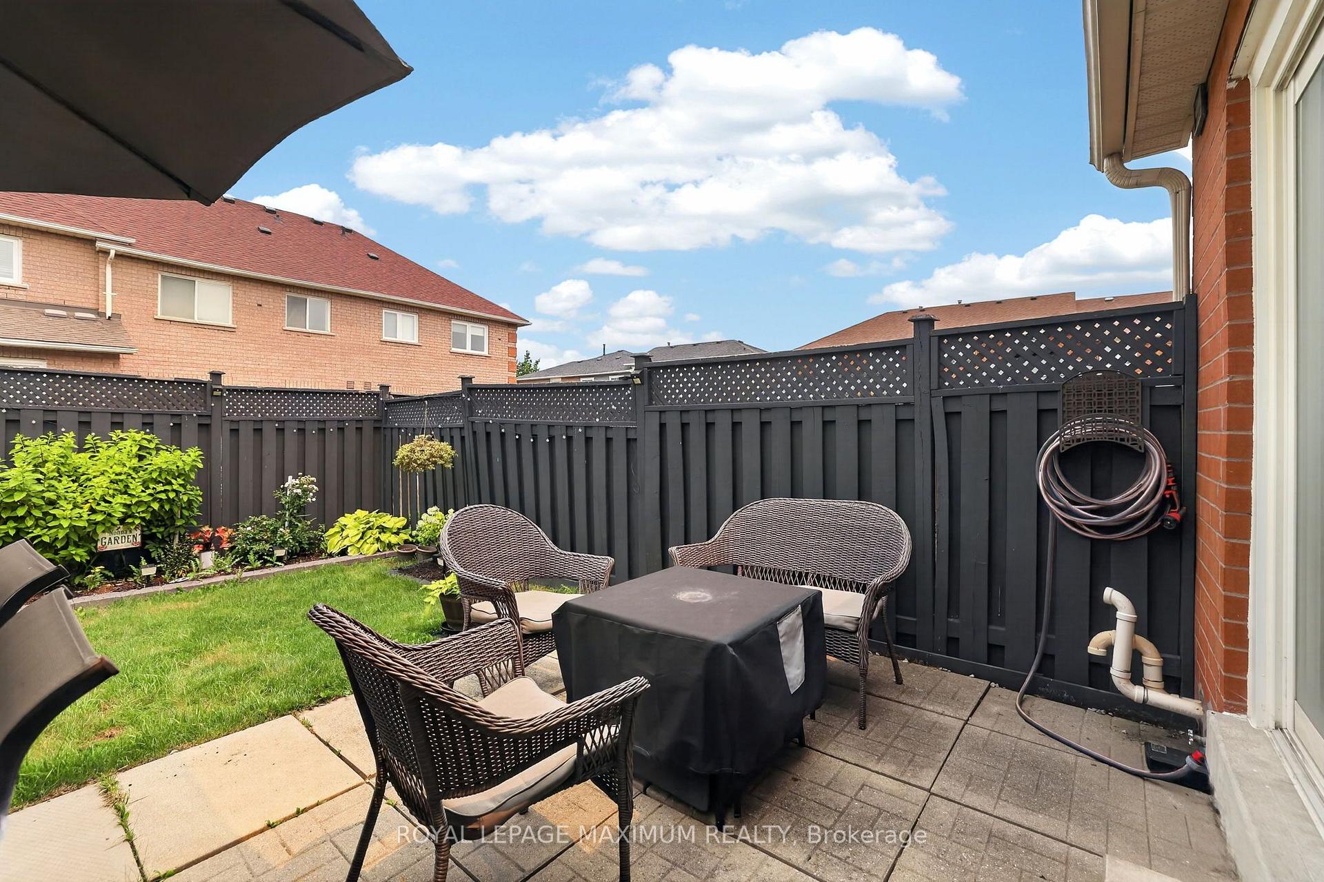 Photo 32 of 6 Jensen Court, Vaughan, Maple — HOMEH