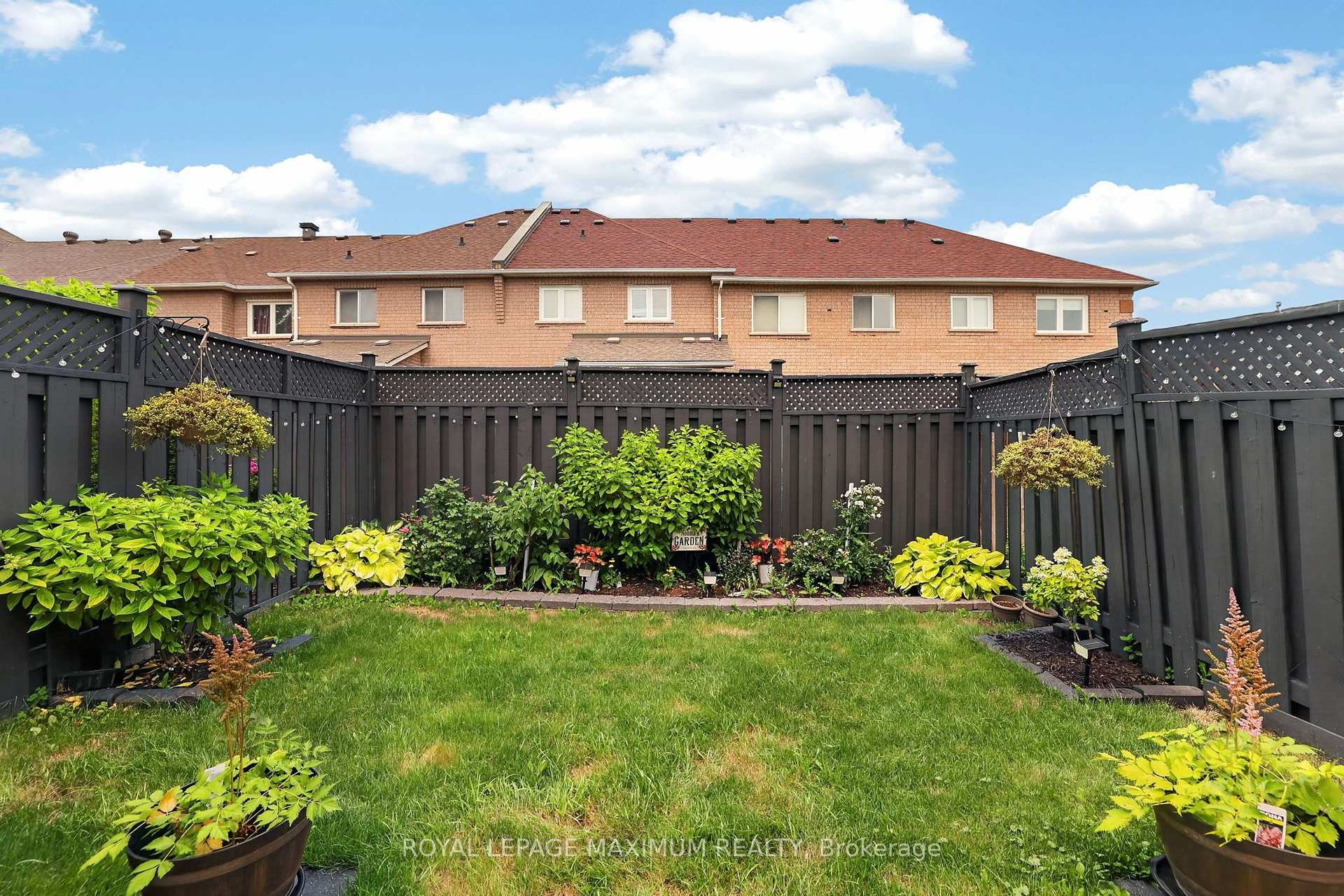 Photo 35 of 6 Jensen Court, Vaughan, Maple — HOMEH