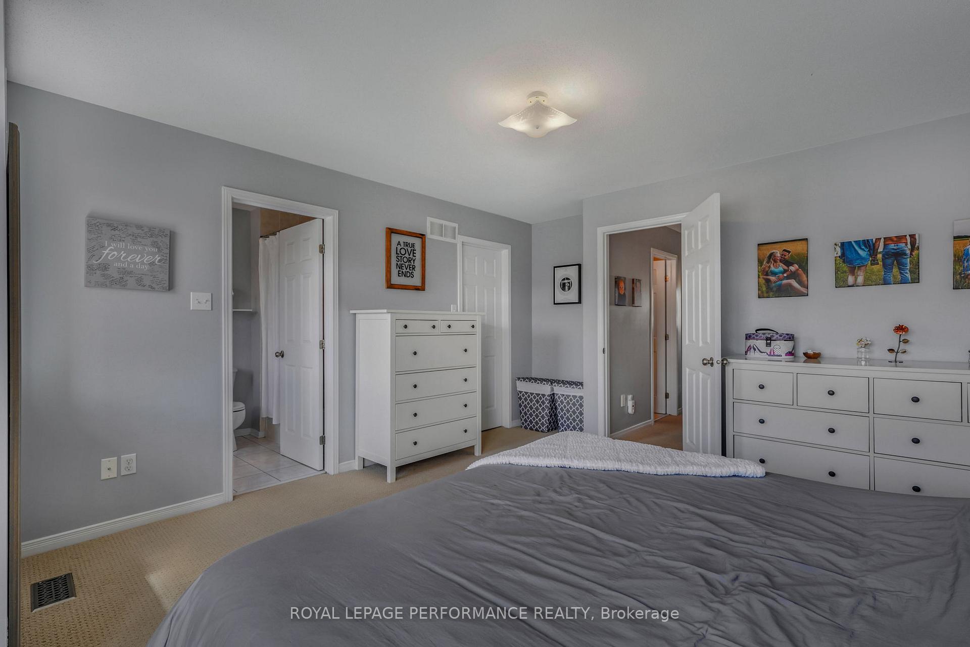 Photo 15 of 172 Colliston Crescent, Ottawa, Ridgemont — HOMEH