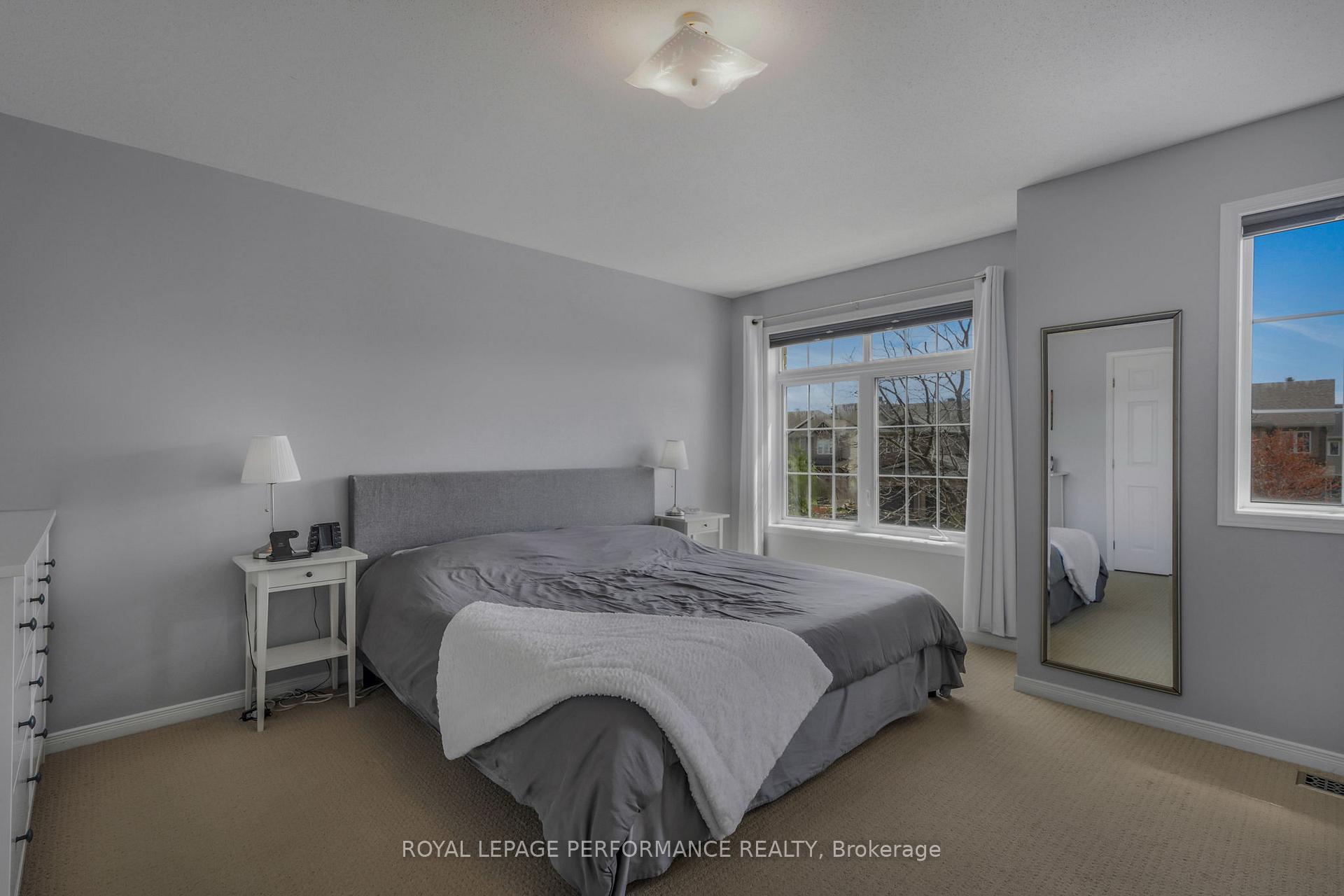 Photo 16 of 172 Colliston Crescent, Ottawa, Ridgemont — HOMEH