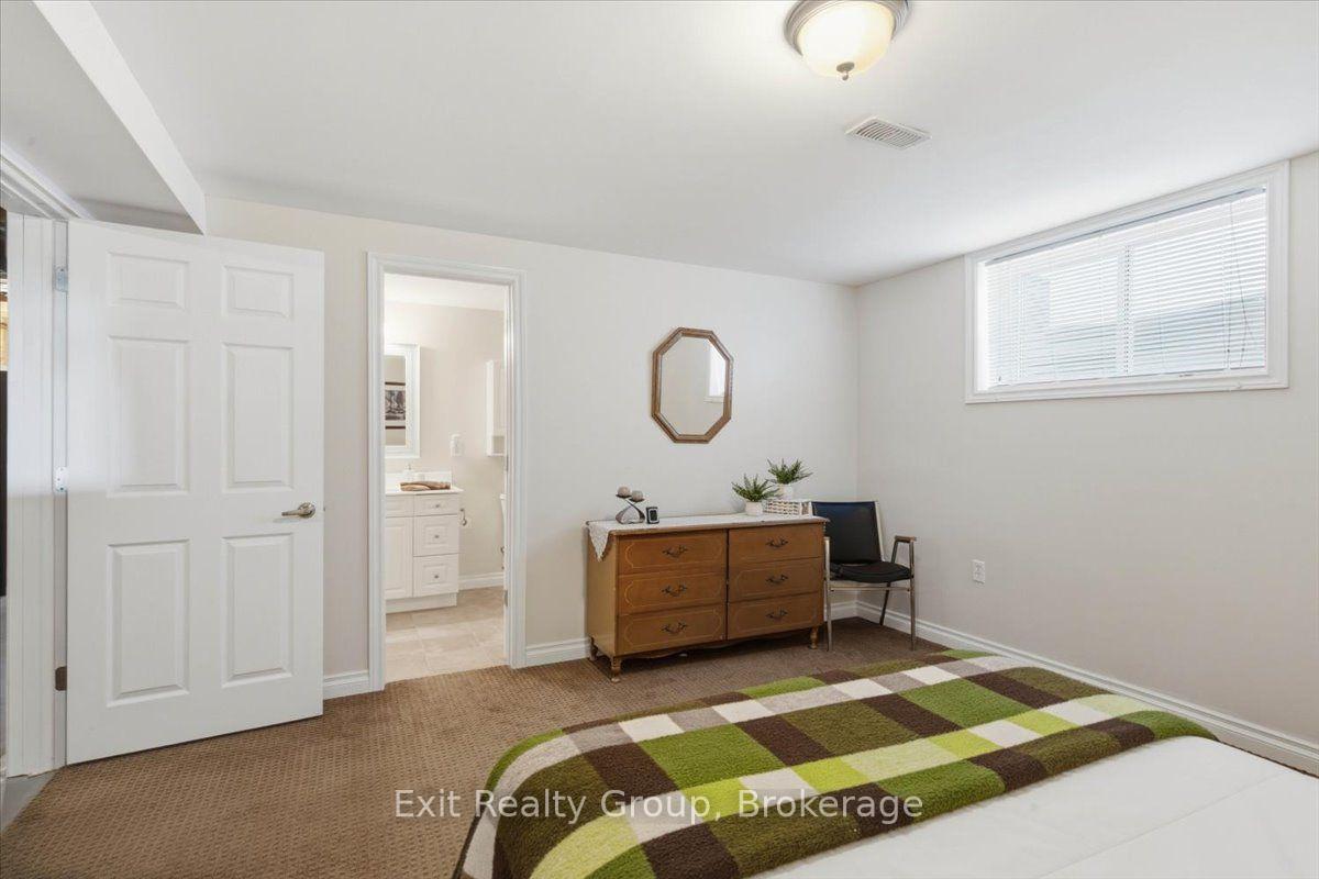 Photo 33 of 267 Raglan Street, Brighton — HOMEH