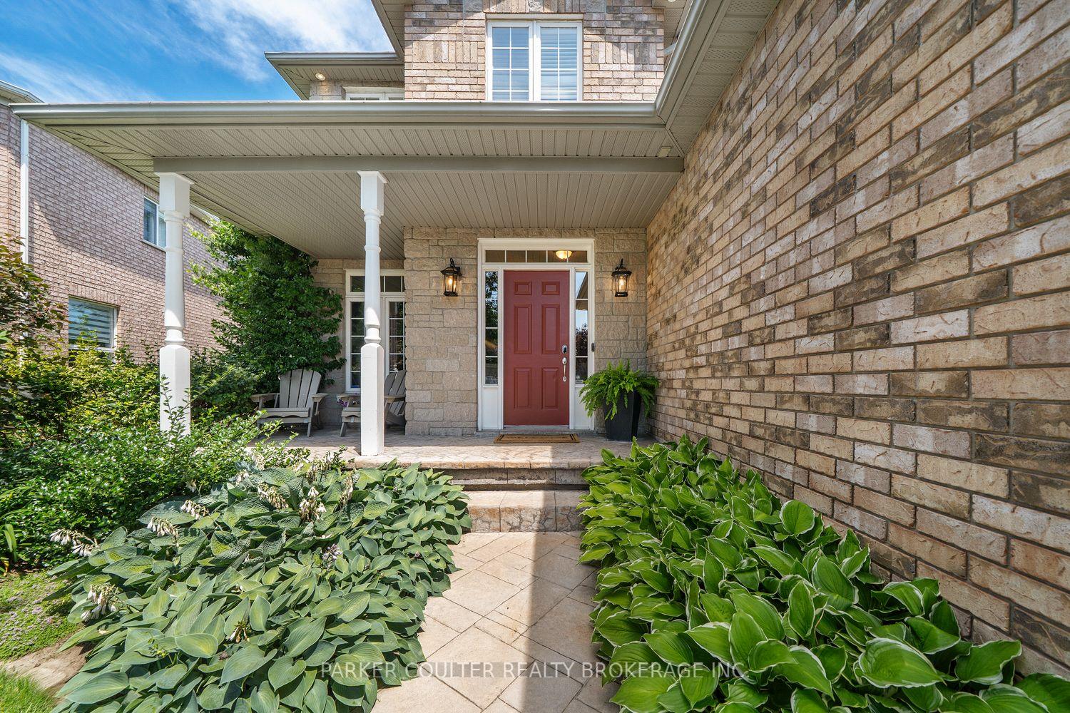 Photo 4 of 26 Stanley Street, Barrie, East Bayfield — HOMEH