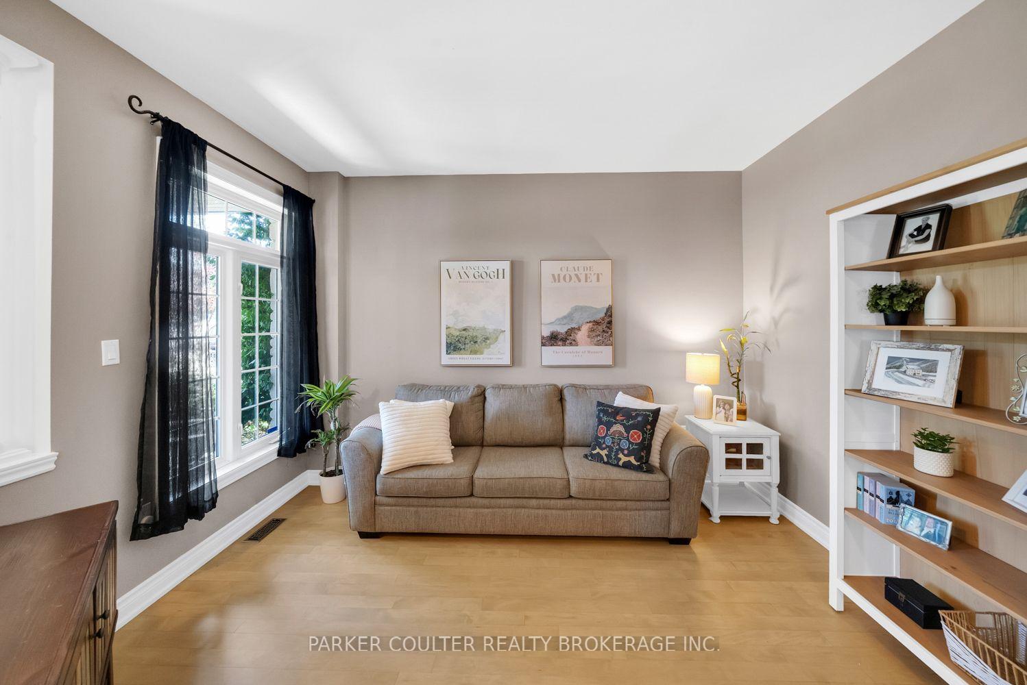 Photo 6 of 26 Stanley Street, Barrie, East Bayfield — HOMEH