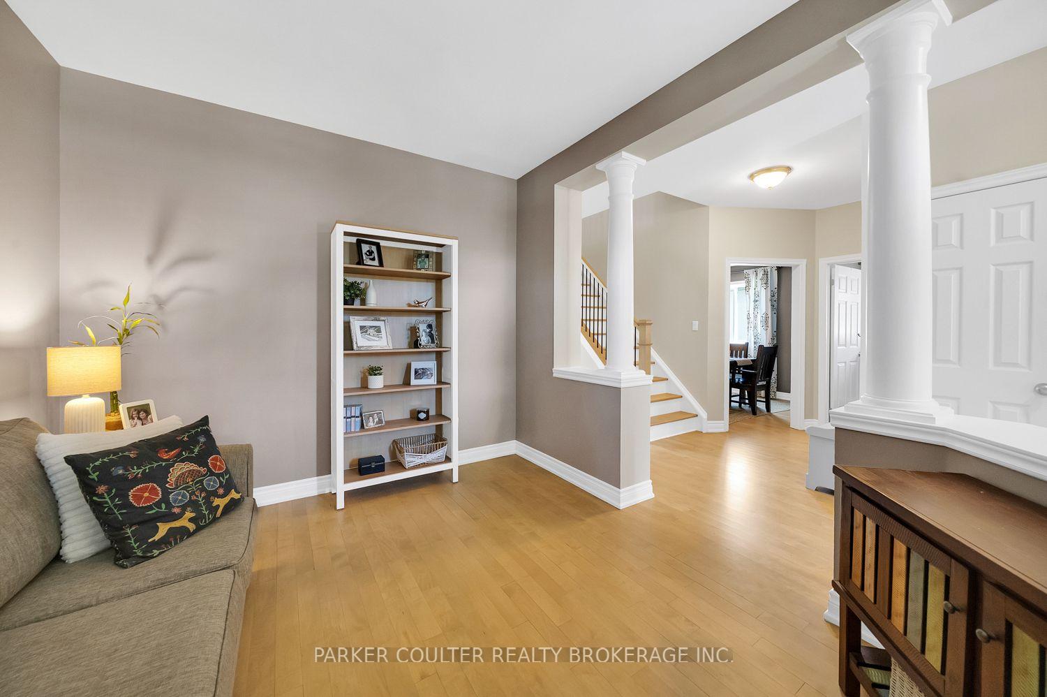 Photo 7 of 26 Stanley Street, Barrie, East Bayfield — HOMEH