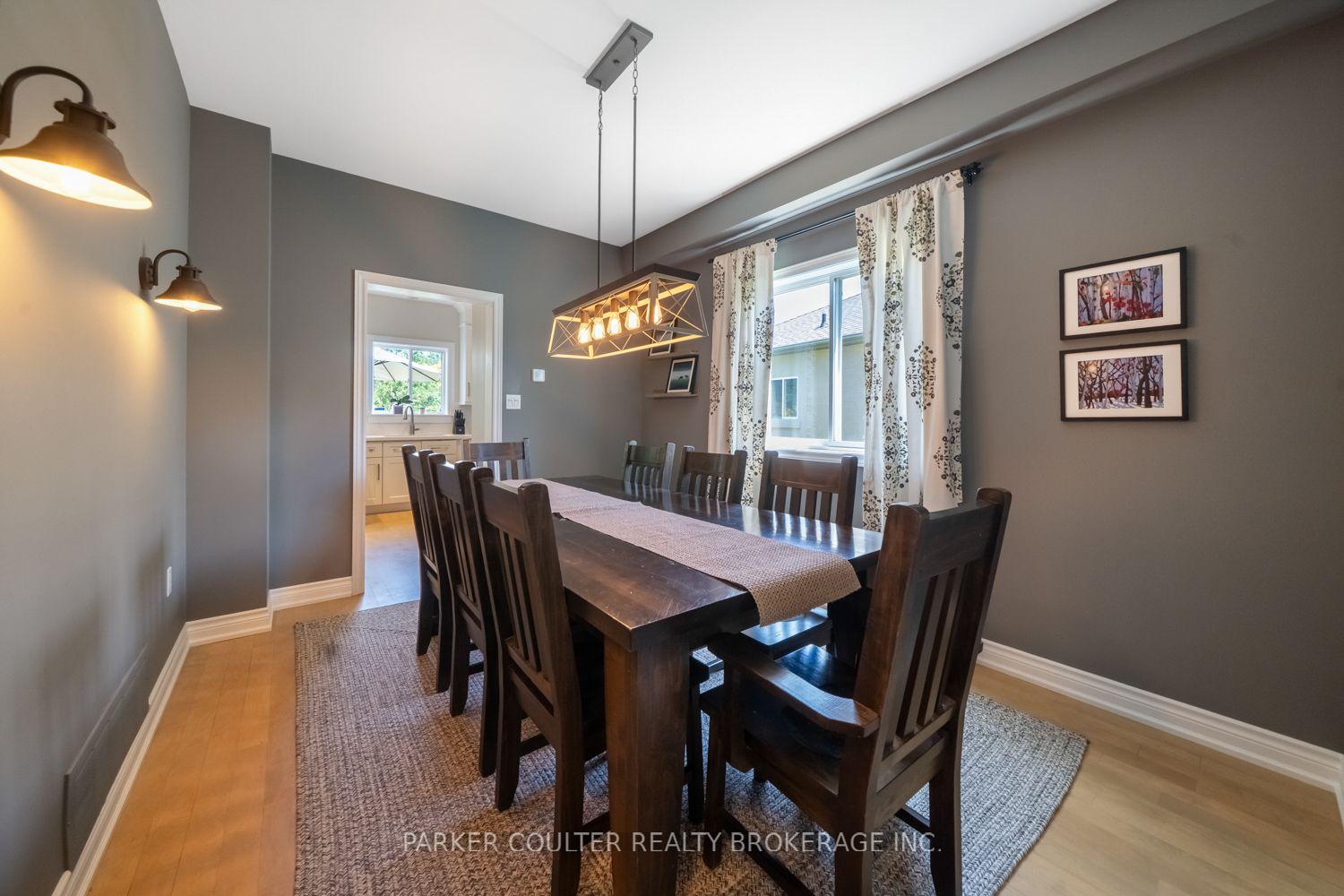 Photo 8 of 26 Stanley Street, Barrie, East Bayfield — HOMEH