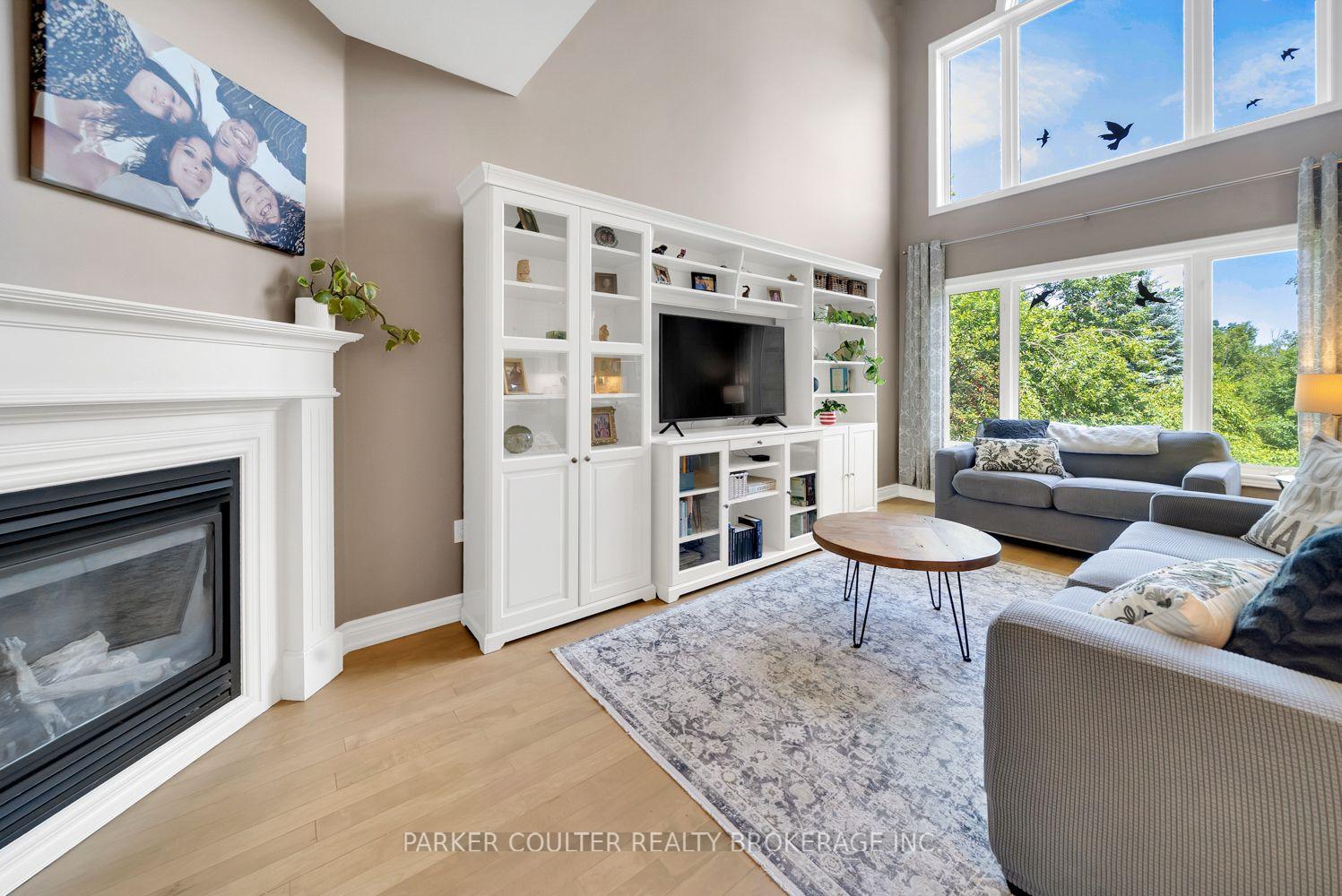 Photo 11 of 26 Stanley Street, Barrie, East Bayfield — HOMEH