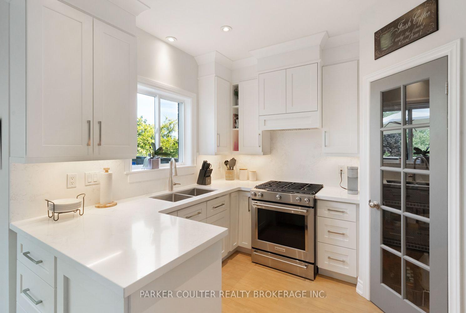 Photo 14 of 26 Stanley Street, Barrie, East Bayfield — HOMEH
