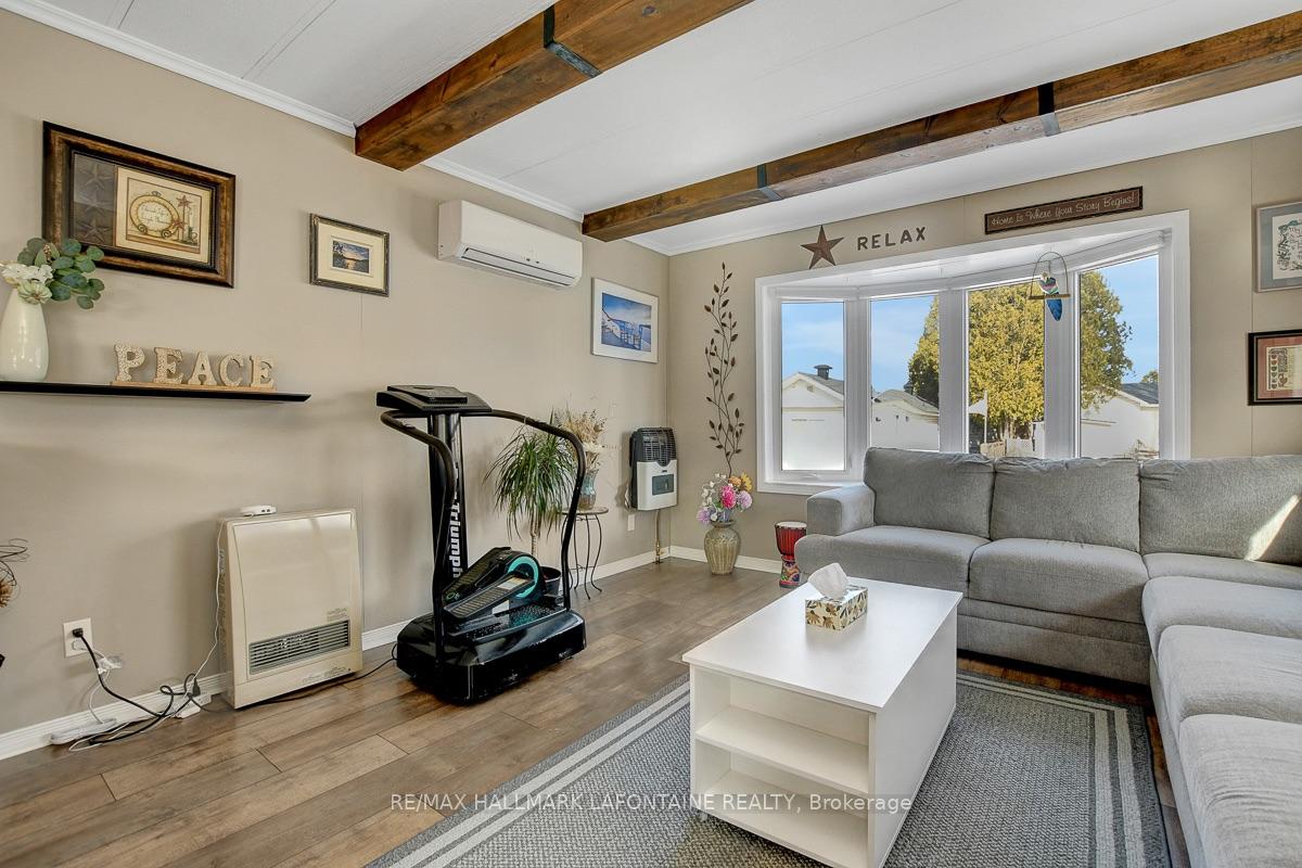 Photo 3 of 3535 St Joseph Boulevard, Ottawa, Fallingbrook/Ridgemount — HOMEH