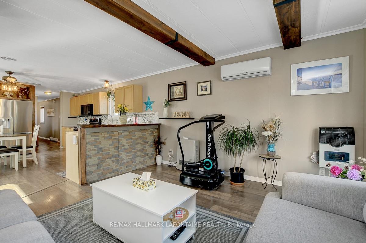 Photo 6 of 3535 St Joseph Boulevard, Ottawa, Fallingbrook/Ridgemount — HOMEH