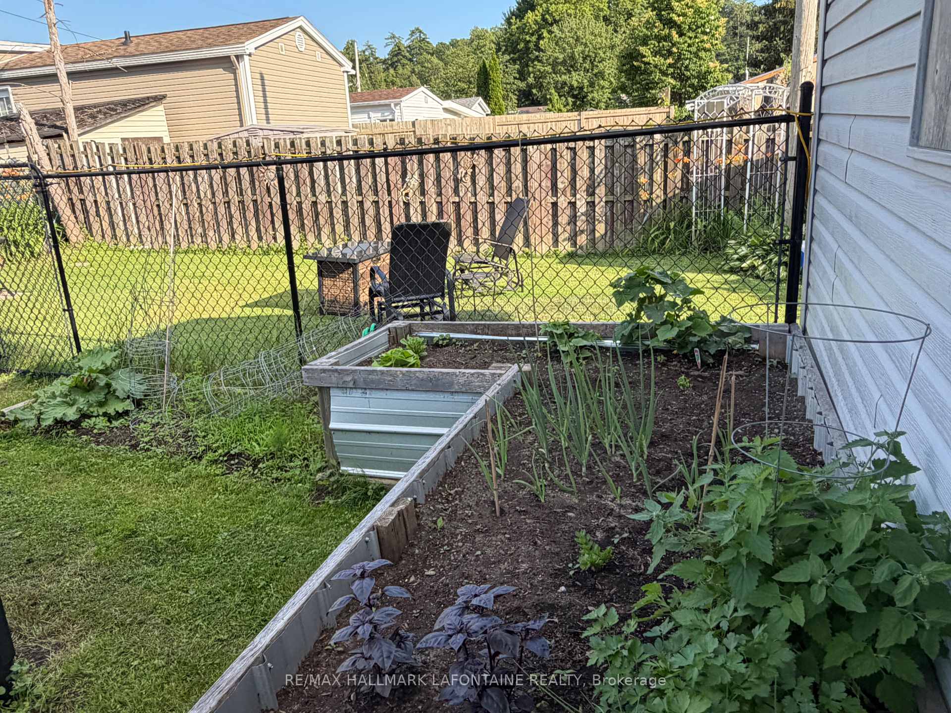 Photo 26 of 3535 St Joseph Boulevard, Ottawa, Fallingbrook/Ridgemount — HOMEH