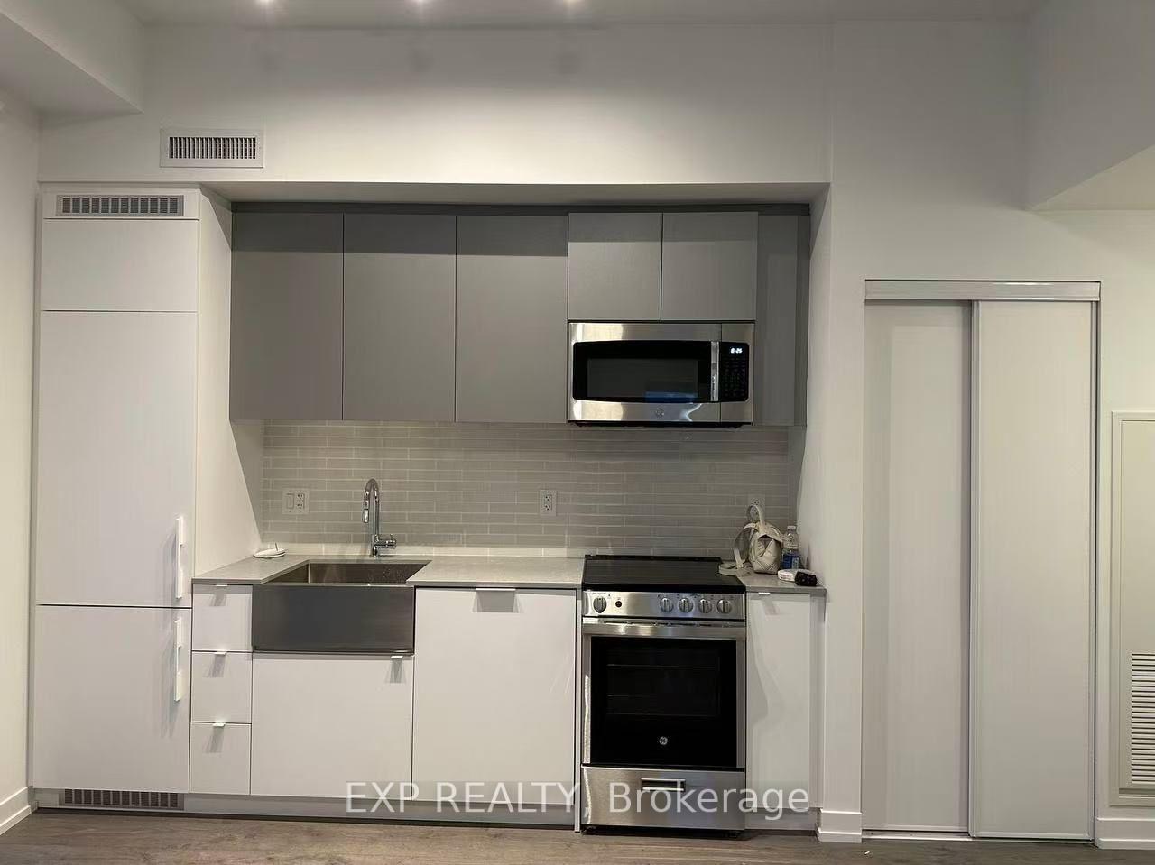 Photo 3 of Unit 404, 270 Dufferin Street, Toronto, South Parkdale — HOMEH