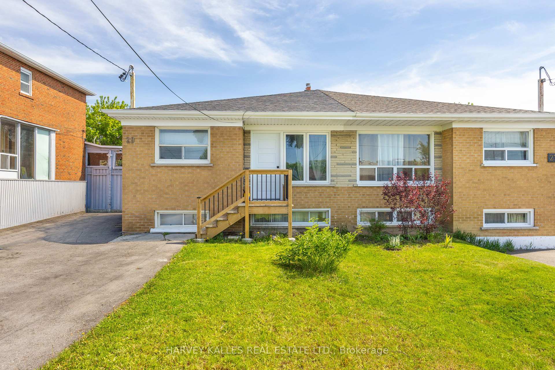 Photo 1 of 29 Giltspur Drive, North York, Glenfield-Jane Heights — HOMEH