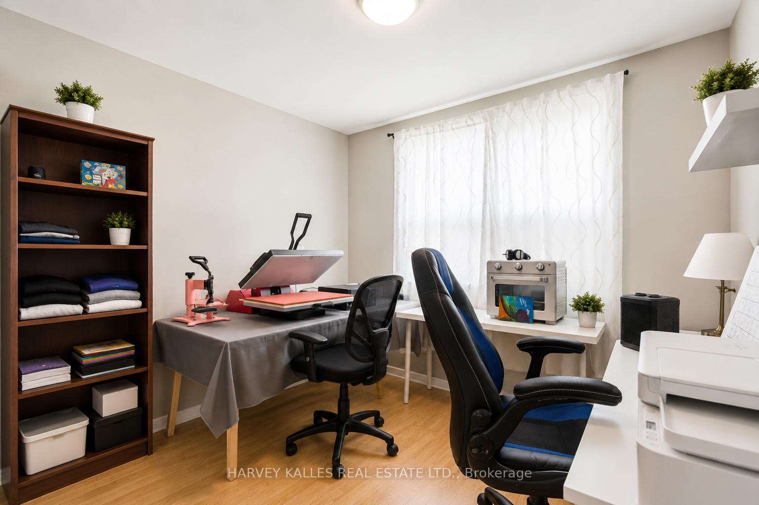Photo 16 of 29 Giltspur Drive, North York, Glenfield-Jane Heights — HOMEH