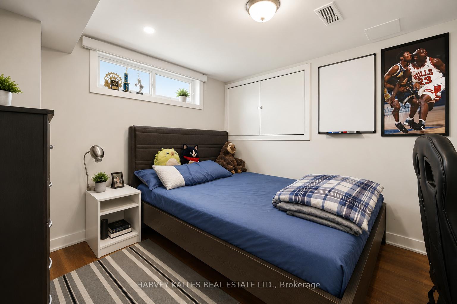 Photo 24 of 29 Giltspur Drive, North York, Glenfield-Jane Heights — HOMEH
