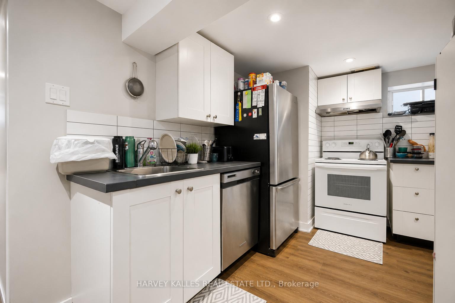 Photo 26 of 29 Giltspur Drive, North York, Glenfield-Jane Heights — HOMEH