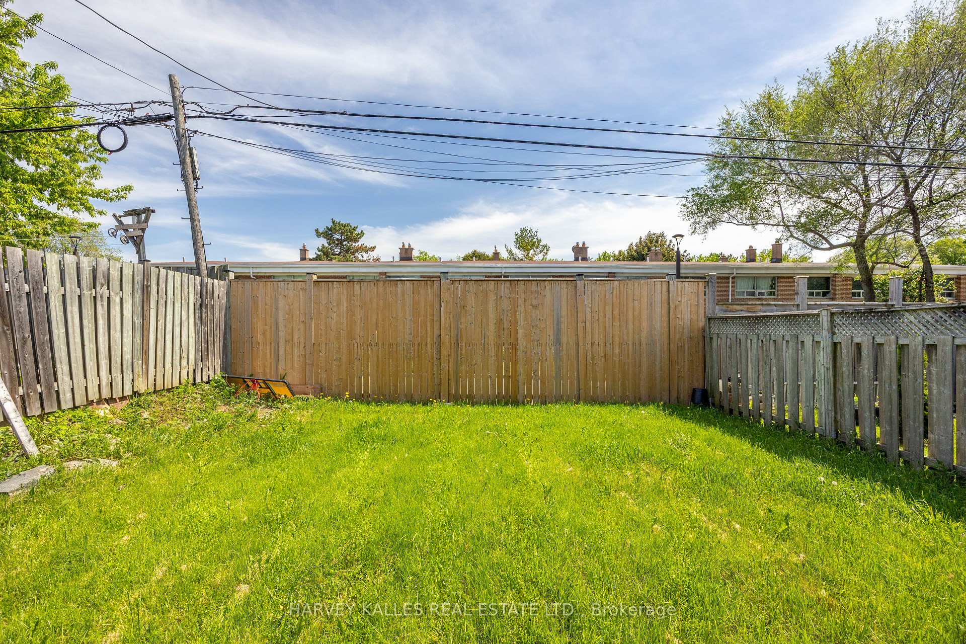 Photo 33 of 29 Giltspur Drive, North York, Glenfield-Jane Heights — HOMEH