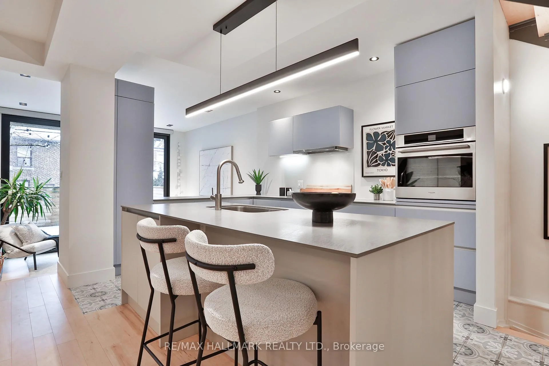 Photo 10 of 35 Palmerston Gardens, Toronto, The Annex — HOMEH