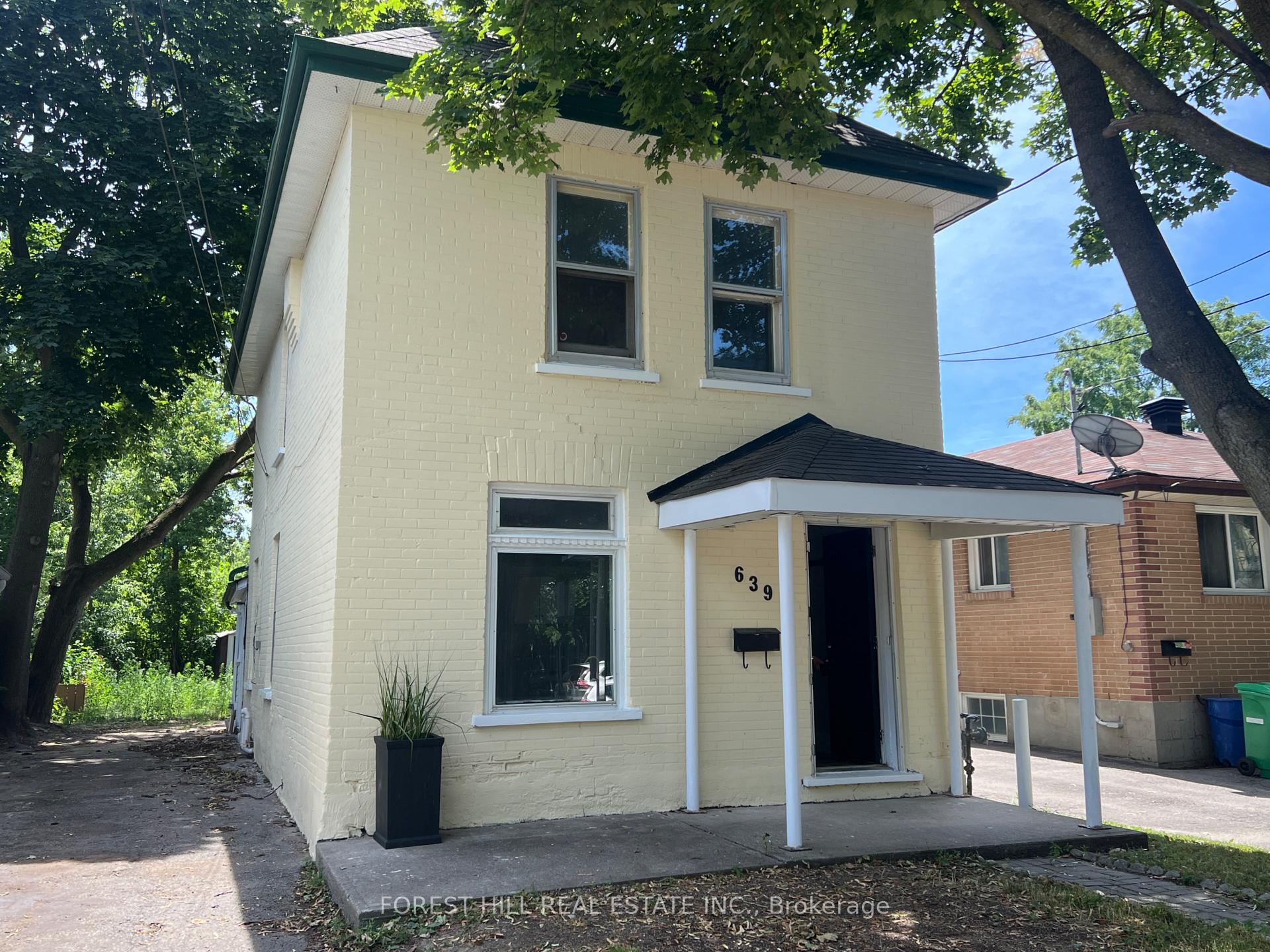 Photo 1 of 639 Brown Street, Peterborough, Otonabee Ward 1 — HOMEH