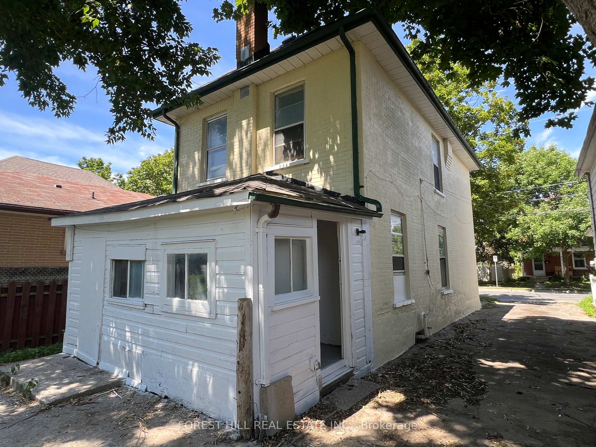 Photo 39 of 639 Brown Street, Peterborough, Otonabee Ward 1 — HOMEH