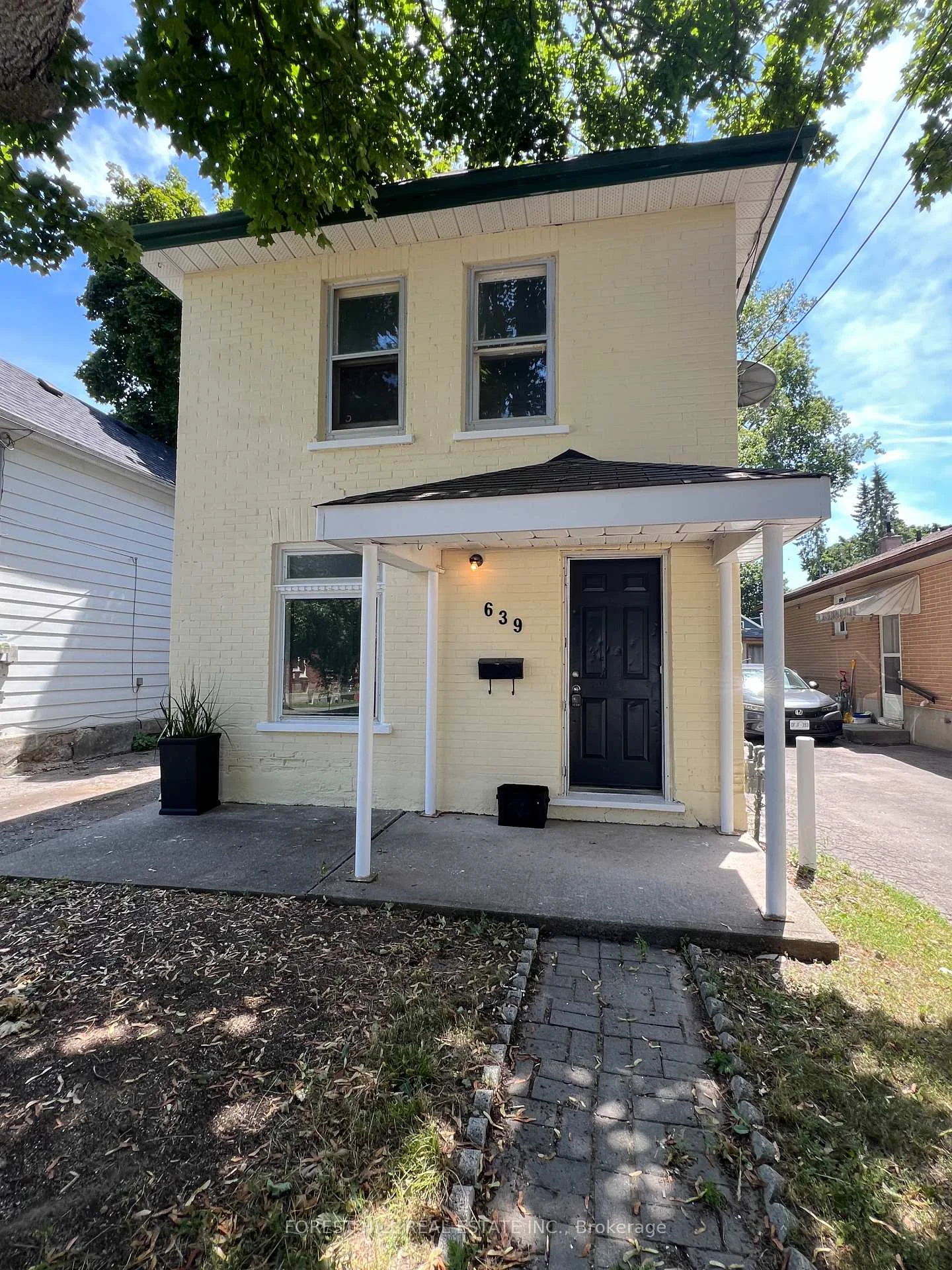 Photo 9 of 639 Brown Street, Peterborough, Otonabee Ward 1 — HOMEH