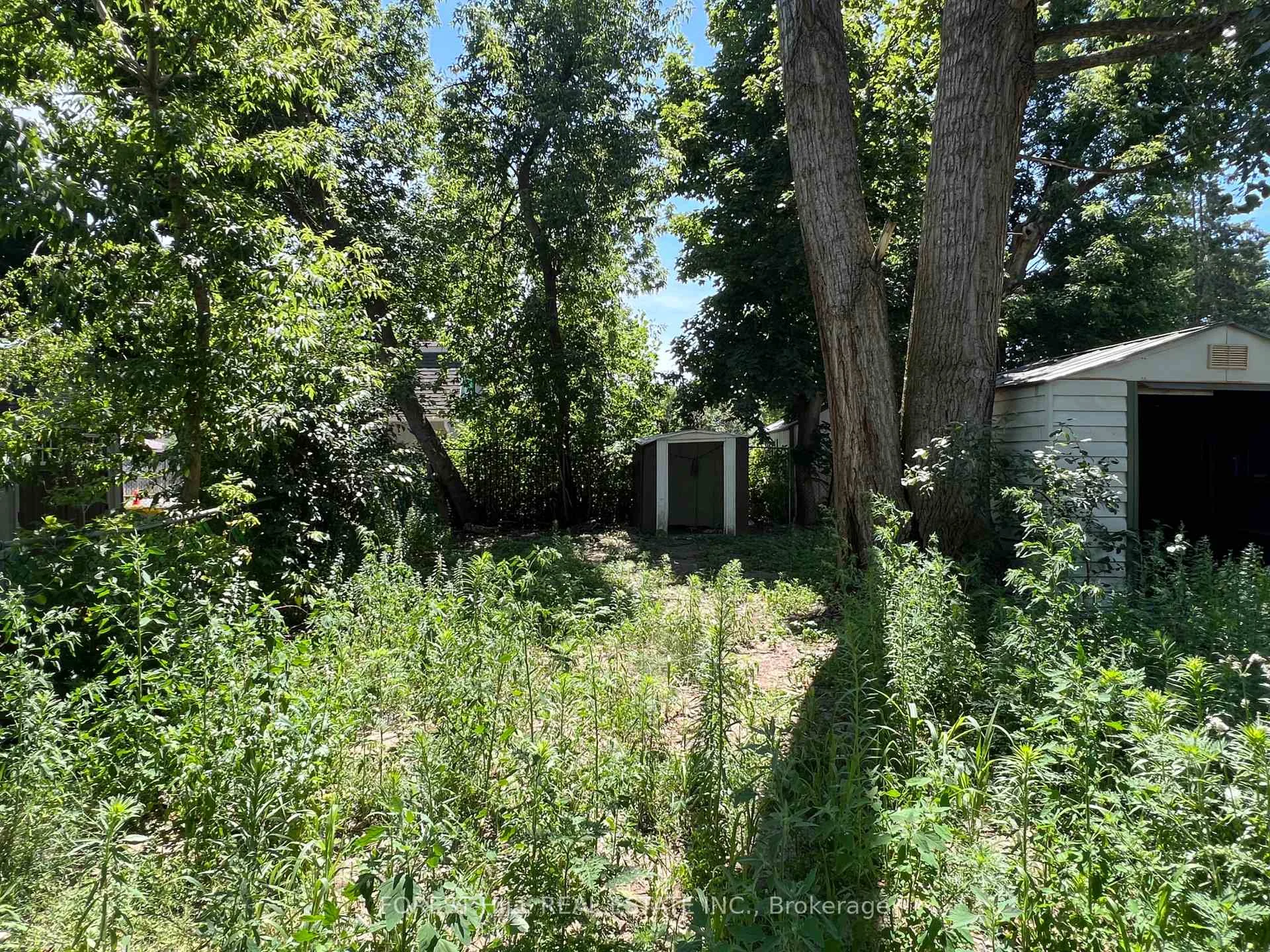 Photo 34 of 639 Brown Street, Peterborough, Otonabee Ward 1 — HOMEH