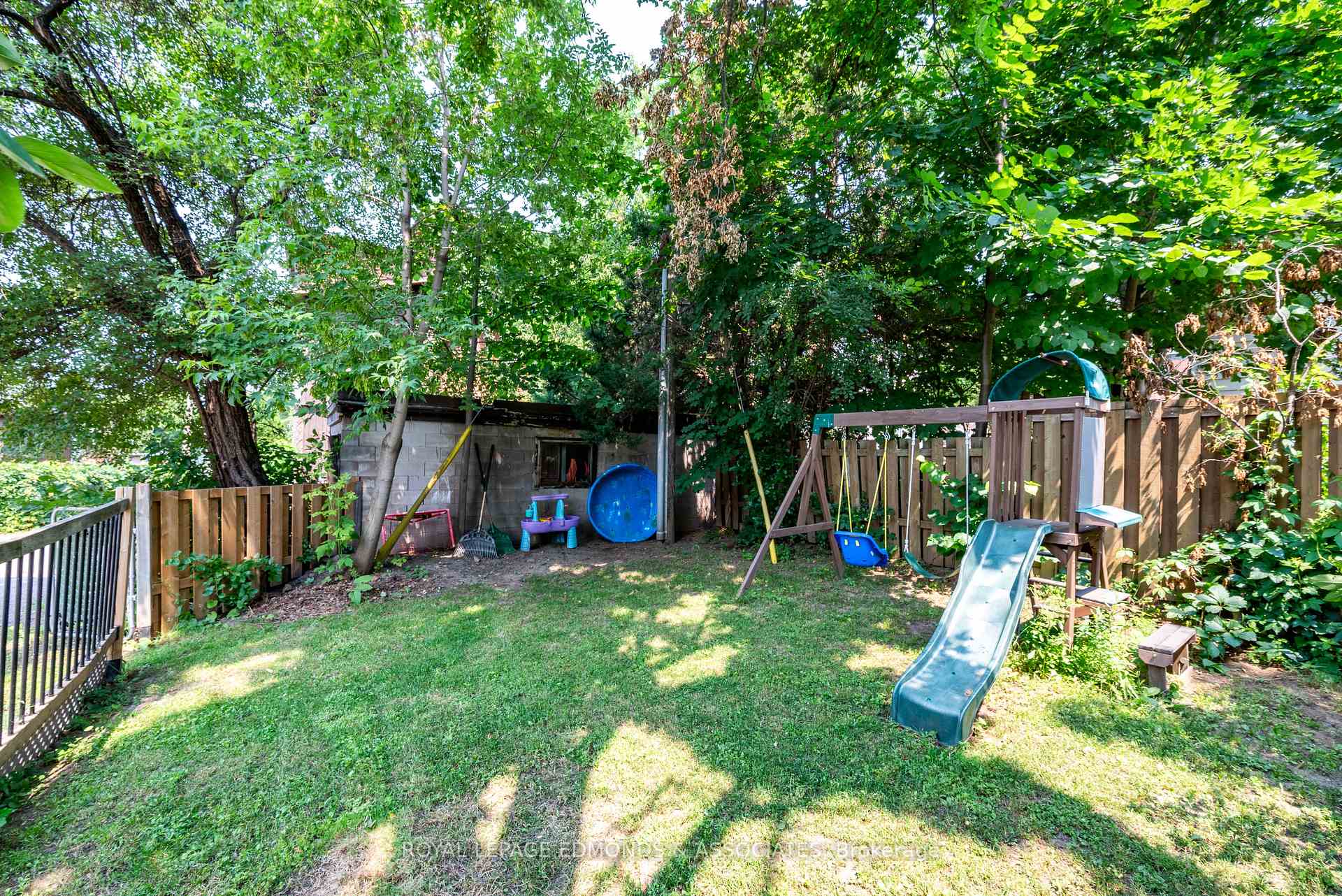 Photo 41 of 188 Esther Street, Pembroke, Pembroke — HOMEH