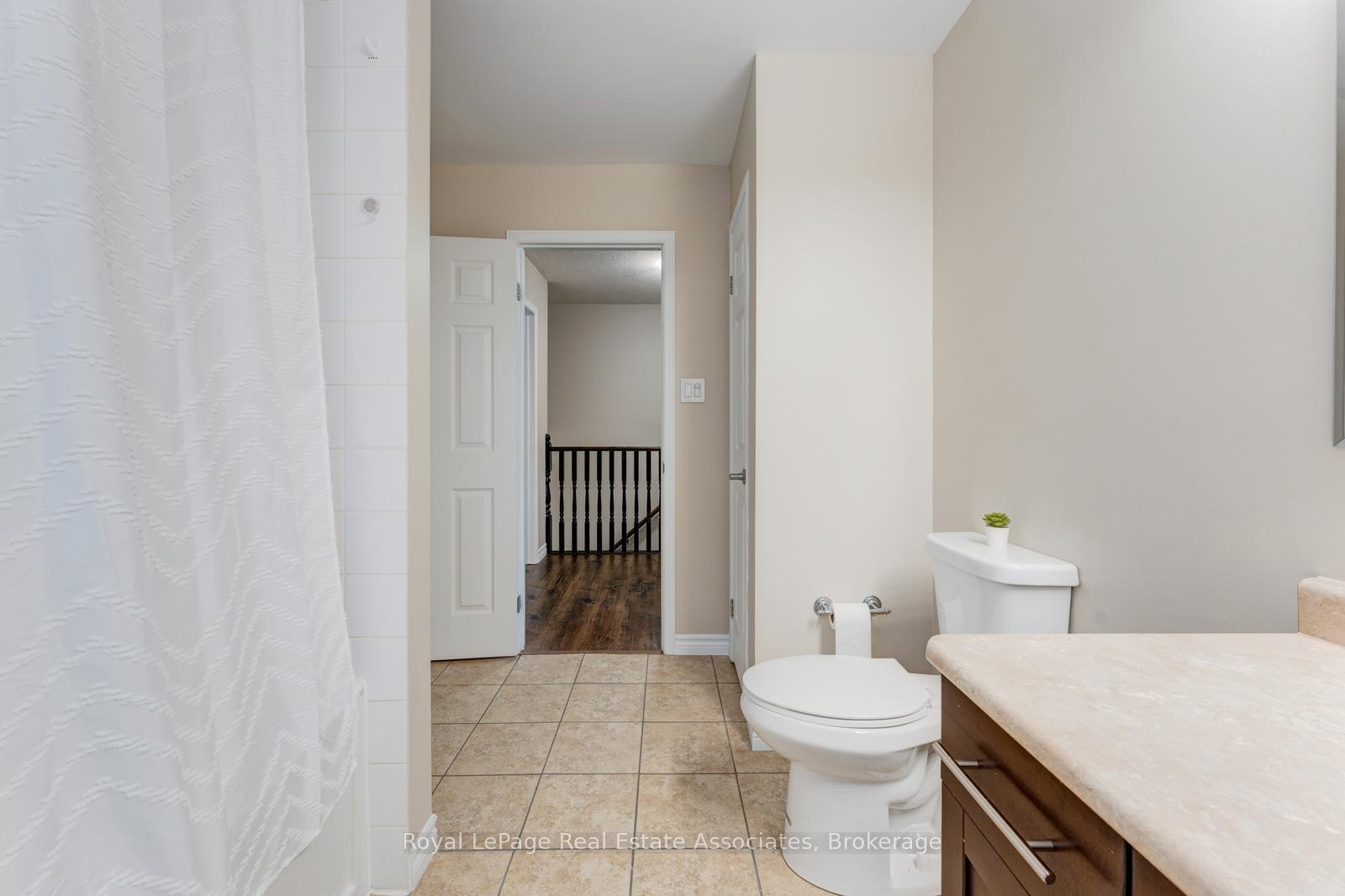 Photo 21 of 1361 Old Zeller Drive, Kitchener, Grand River South — HOMEH