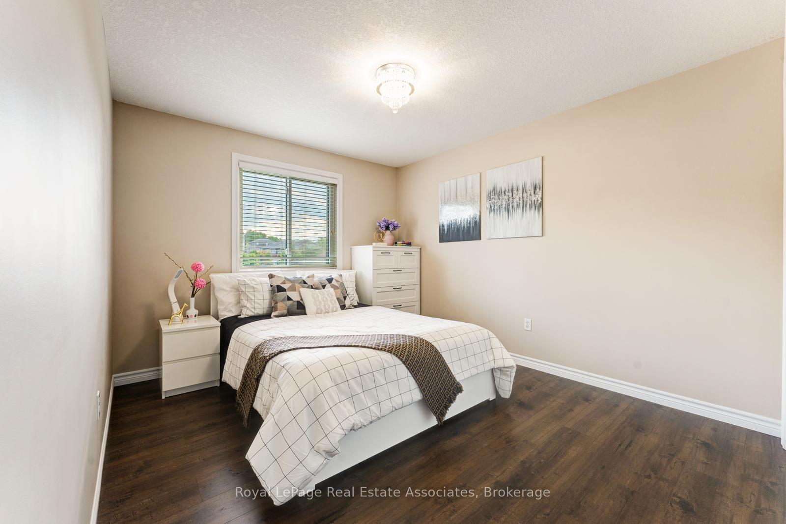 Photo 22 of 1361 Old Zeller Drive, Kitchener, Grand River South — HOMEH