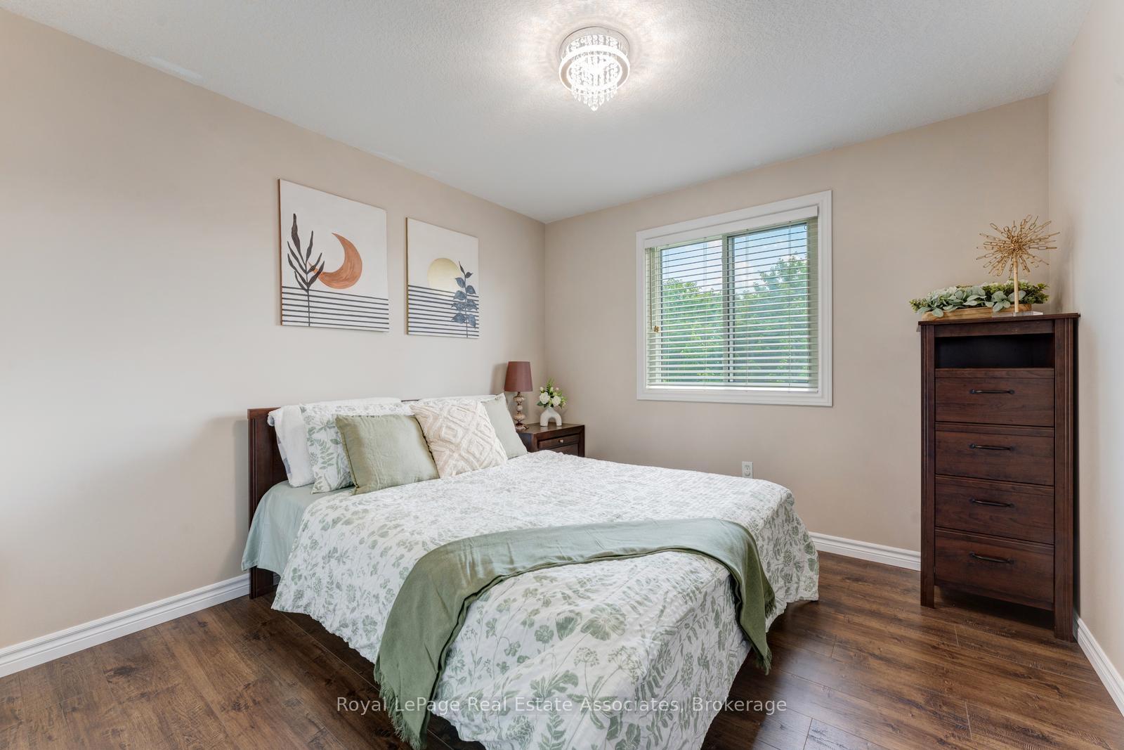Photo 23 of 1361 Old Zeller Drive, Kitchener, Grand River South — HOMEH