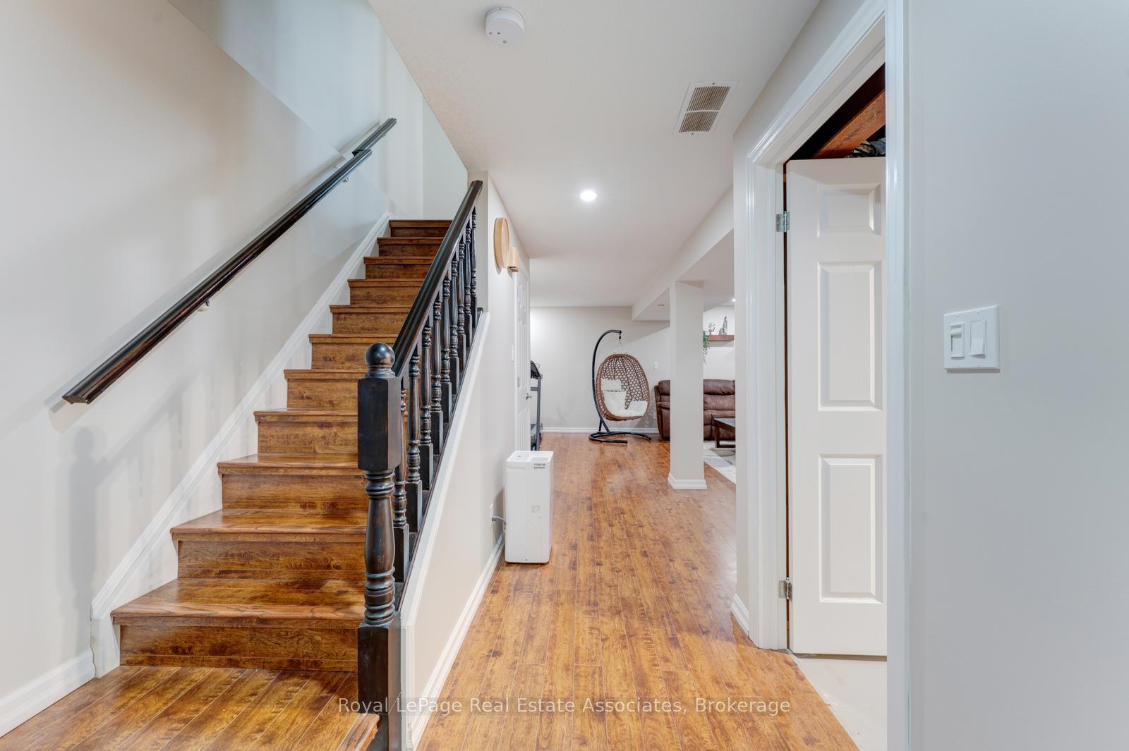 Photo 24 of 1361 Old Zeller Drive, Kitchener, Grand River South — HOMEH
