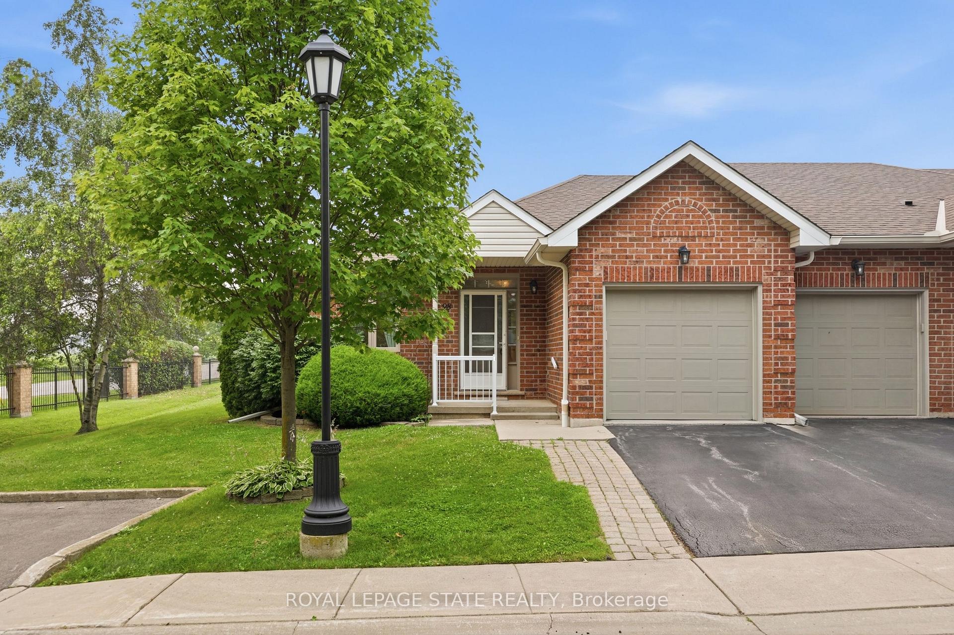 Photo 3 of Unit 74, 98 Sunibel Drive, Hamilton, Rural Glanbrook — HOMEH