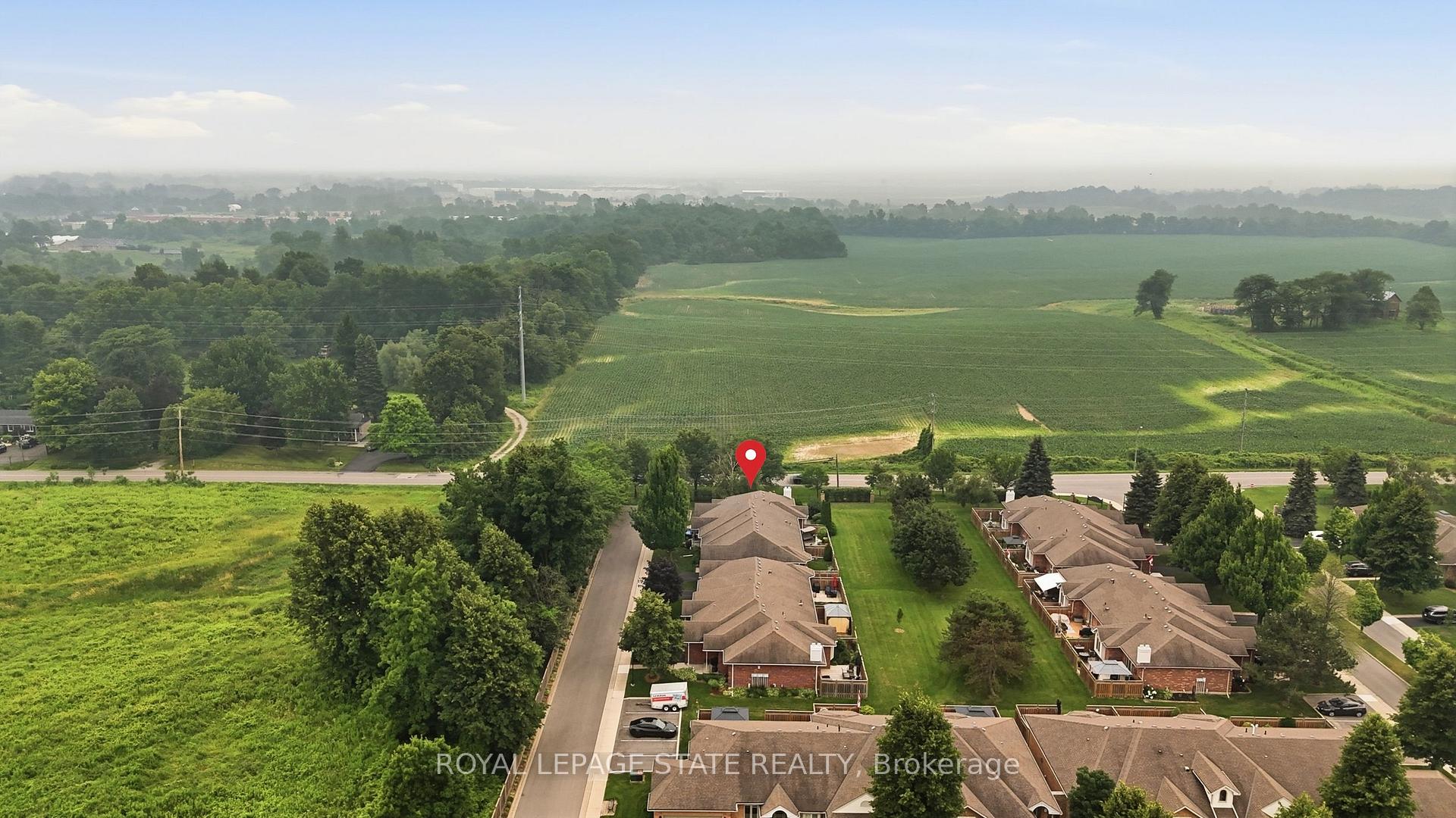 Photo 5 of Unit 74, 98 Sunibel Drive, Hamilton, Rural Glanbrook — HOMEH