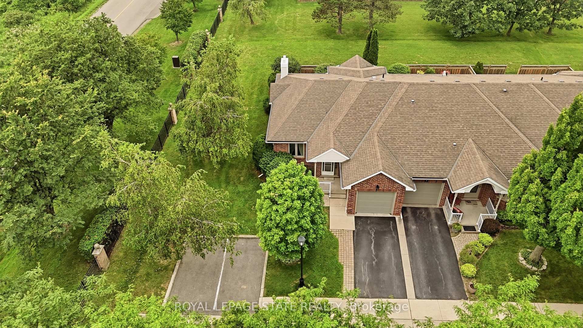 Photo 9 of Unit 74, 98 Sunibel Drive, Hamilton, Rural Glanbrook — HOMEH