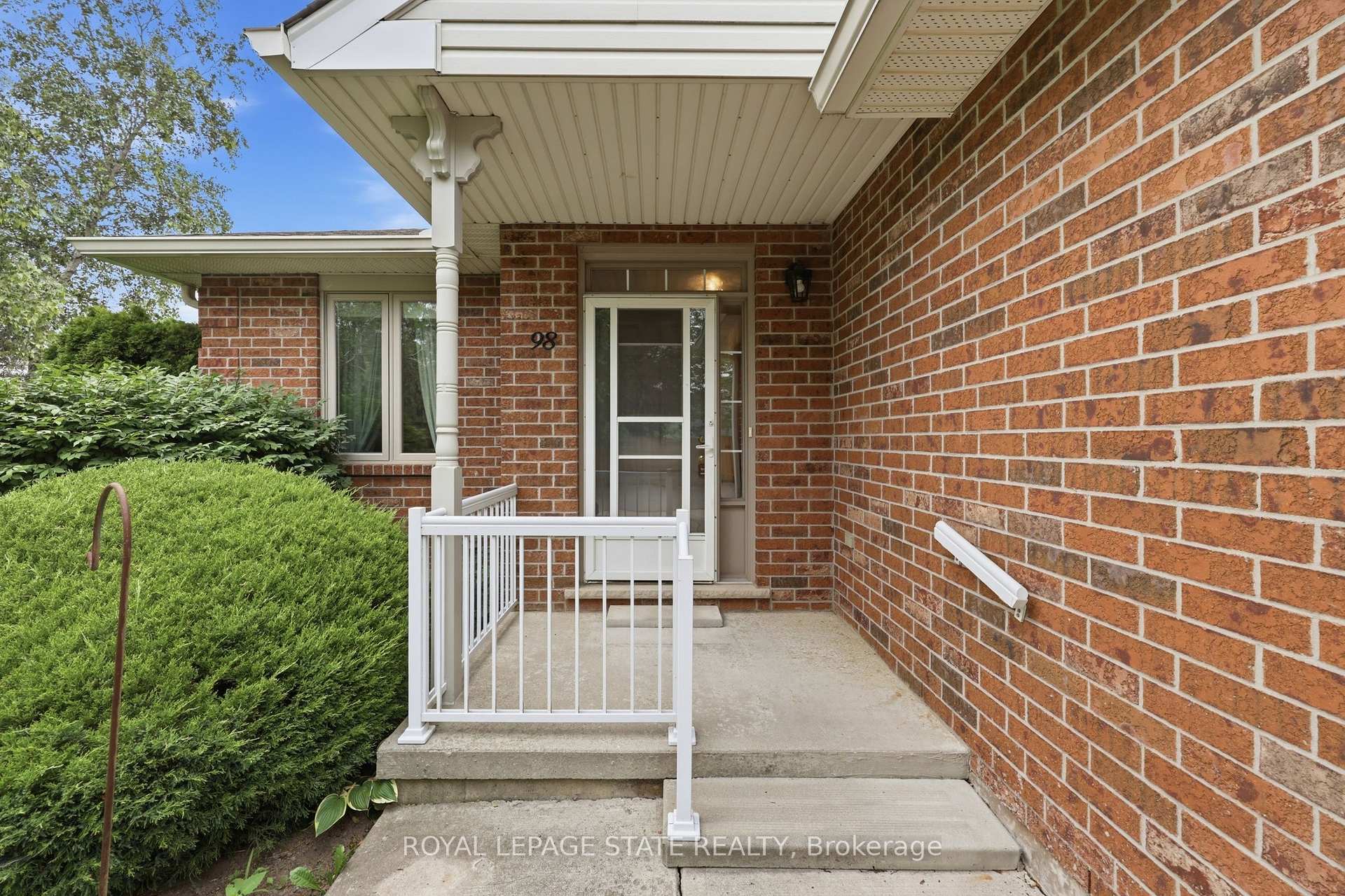 Photo 11 of Unit 74, 98 Sunibel Drive, Hamilton, Rural Glanbrook — HOMEH