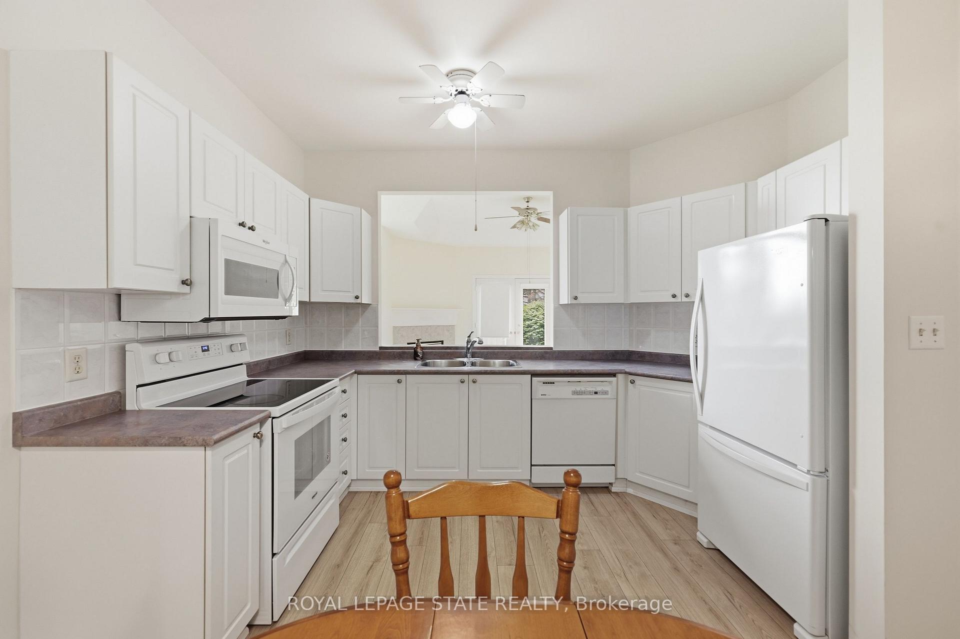 Photo 15 of Unit 74, 98 Sunibel Drive, Hamilton, Rural Glanbrook — HOMEH