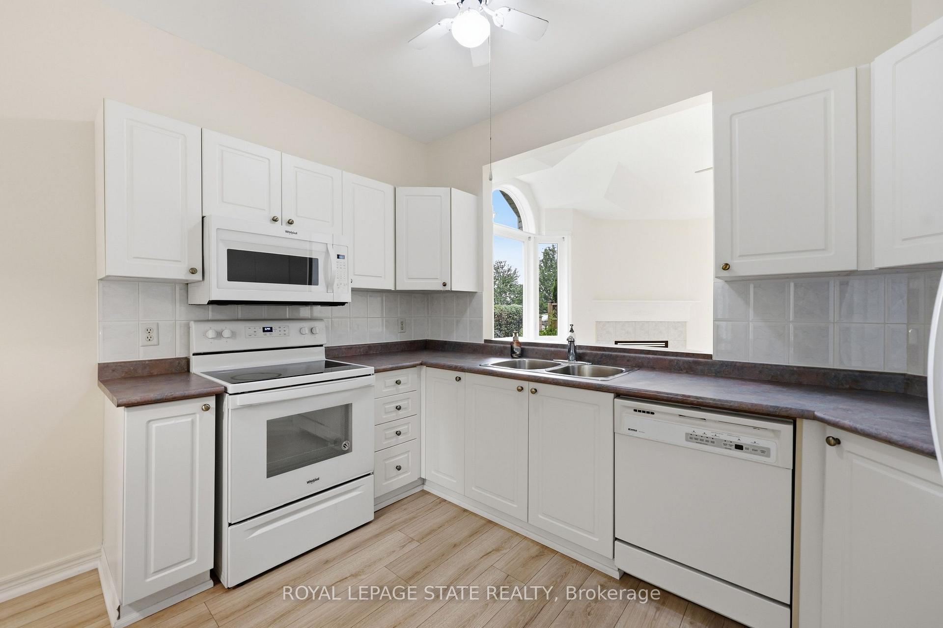 Photo 16 of Unit 74, 98 Sunibel Drive, Hamilton, Rural Glanbrook — HOMEH