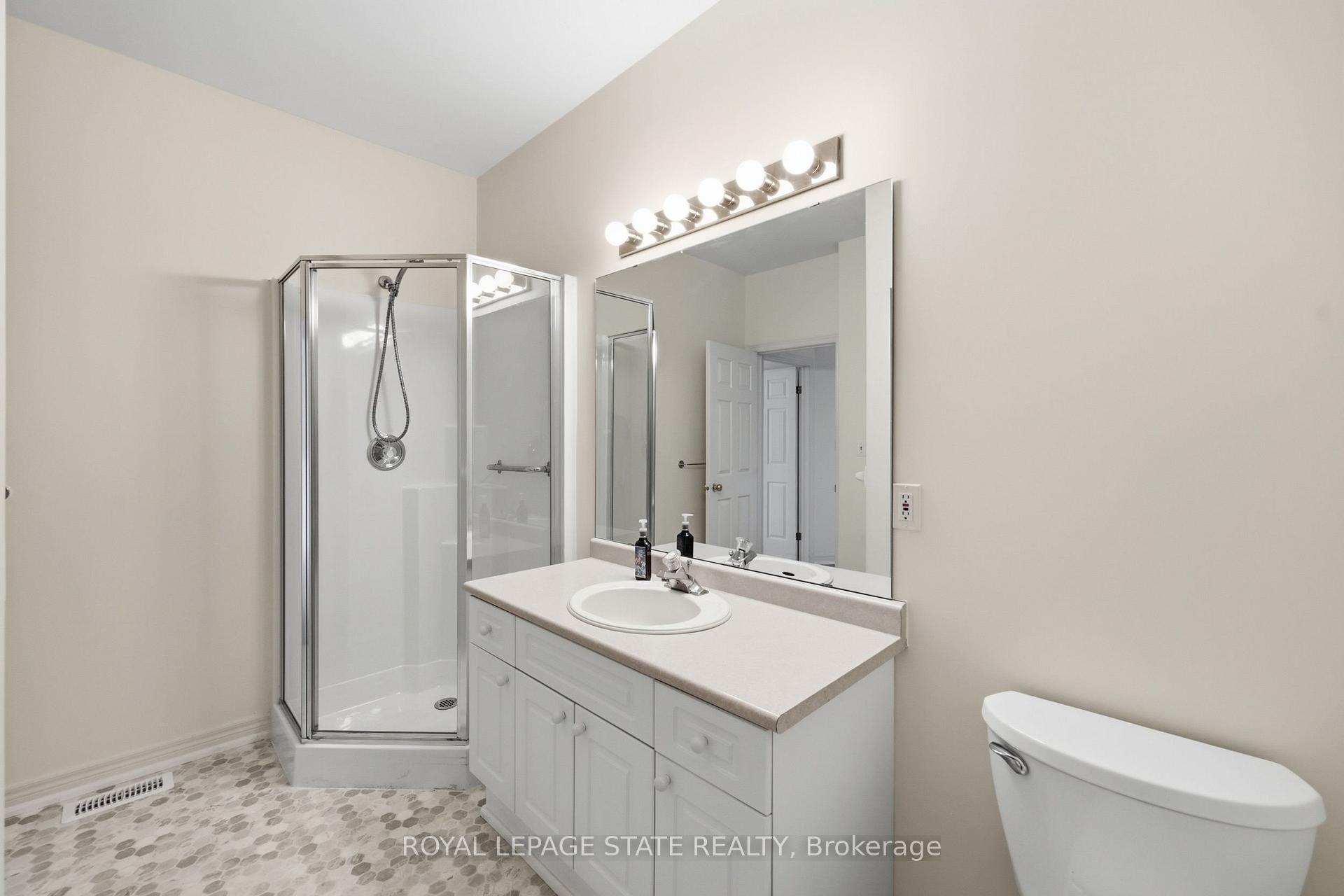 Photo 32 of Unit 74, 98 Sunibel Drive, Hamilton, Rural Glanbrook — HOMEH