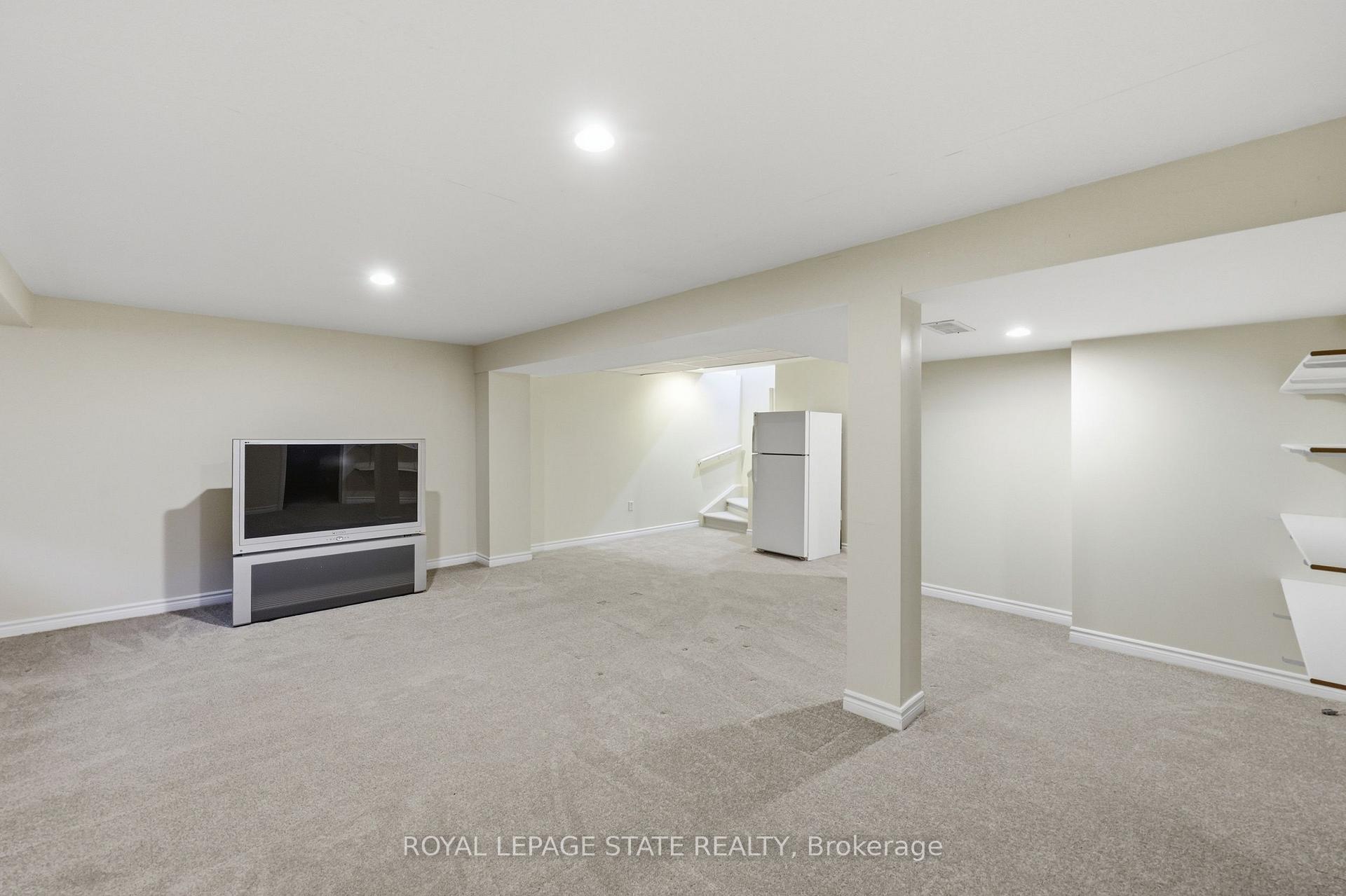 Photo 37 of Unit 74, 98 Sunibel Drive, Hamilton, Rural Glanbrook — HOMEH