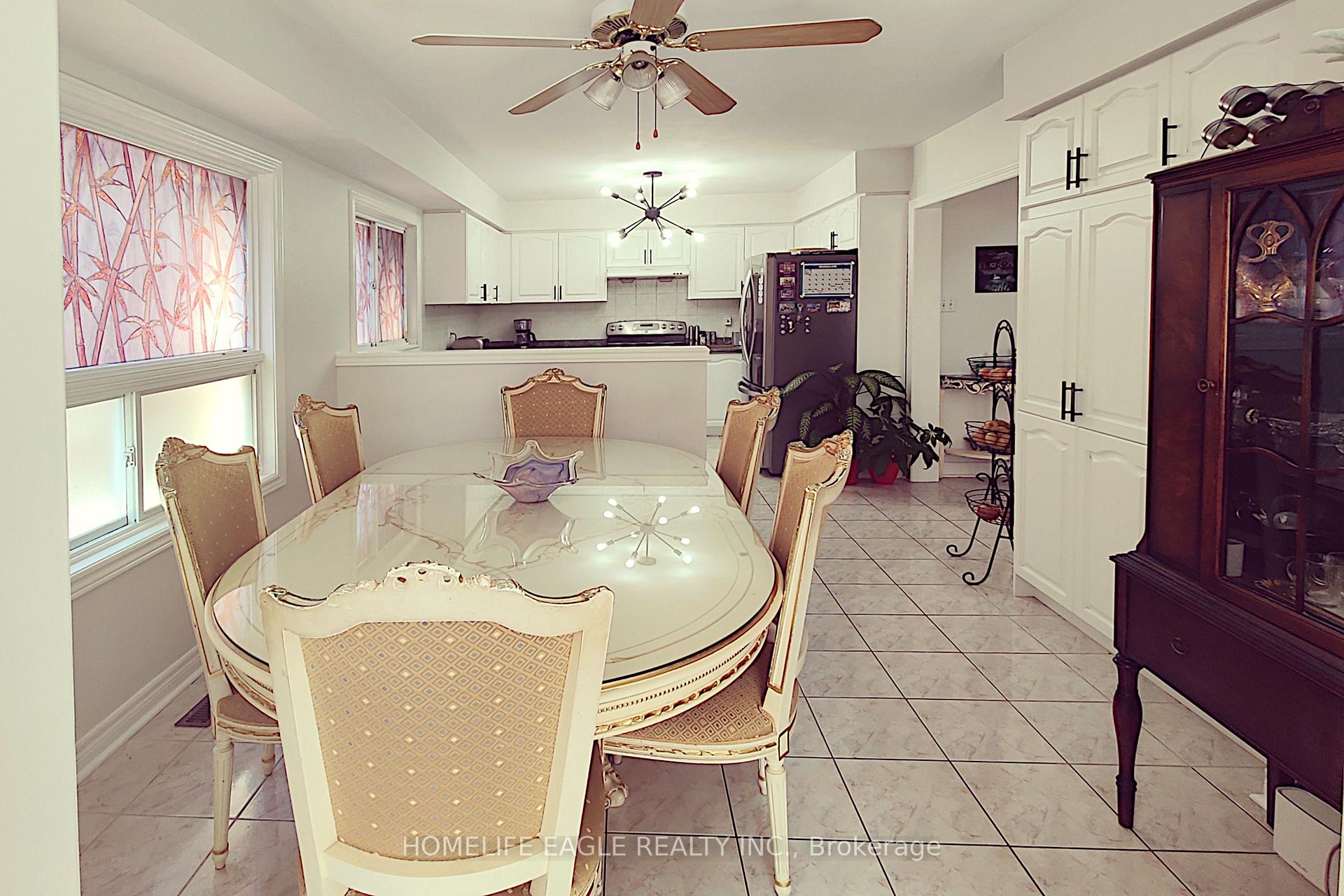Photo 9 of 12 Indigo Street, Richmond Hill, Rouge Woods — HOMEH