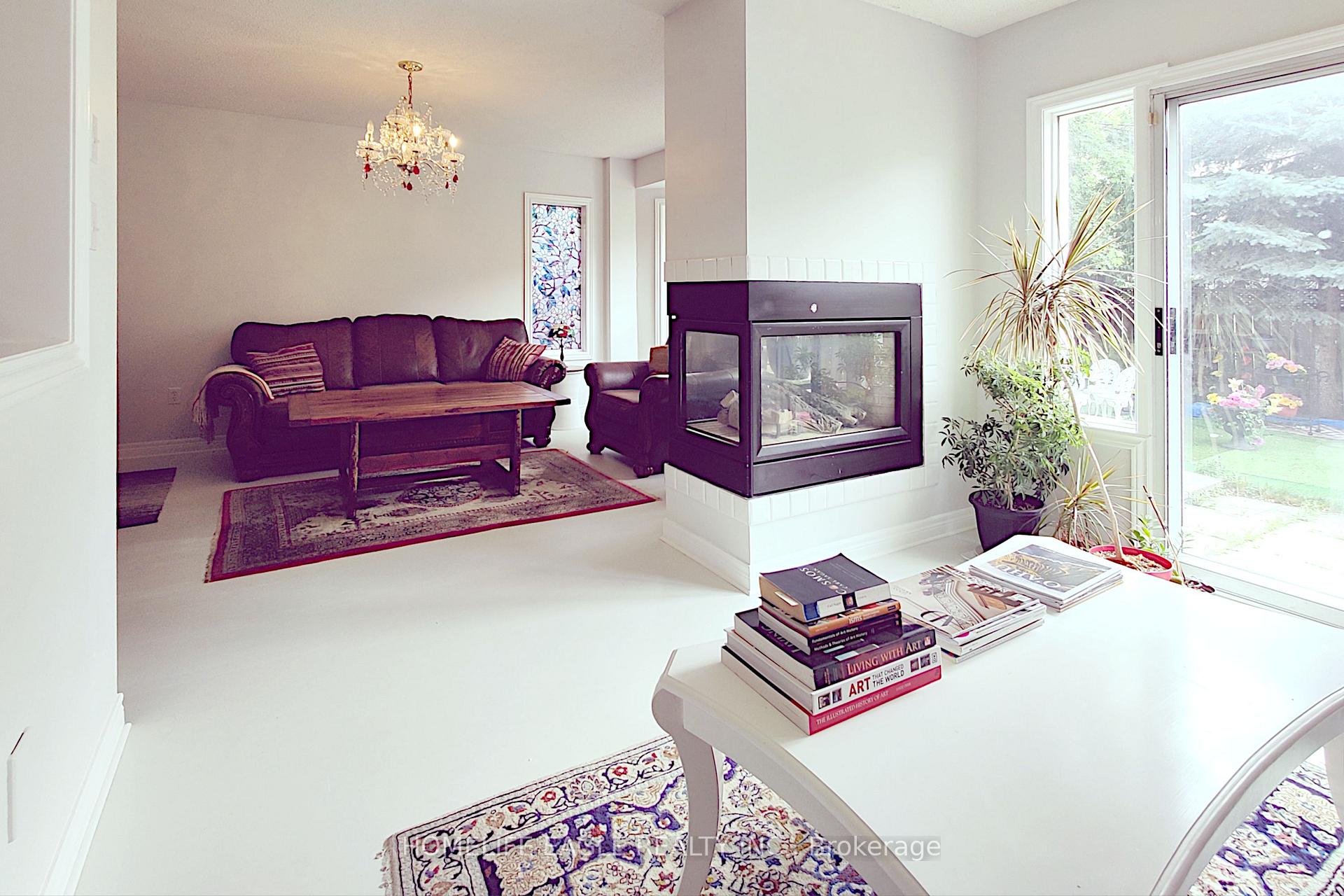 Photo 14 of 12 Indigo Street, Richmond Hill, Rouge Woods — HOMEH