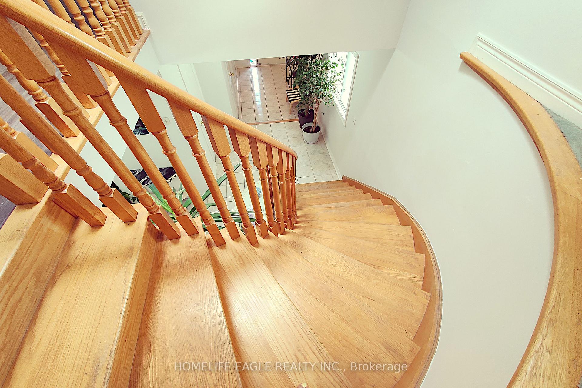 Photo 18 of 12 Indigo Street, Richmond Hill, Rouge Woods — HOMEH