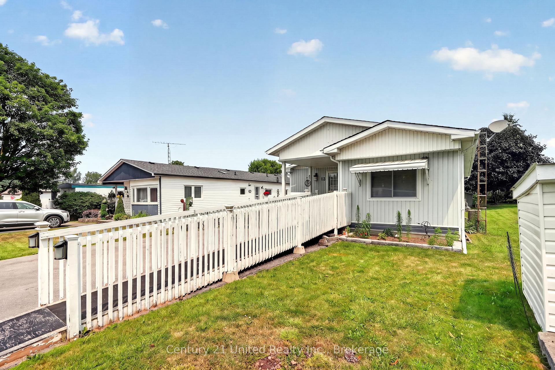 Photo 3 of 13 Hillview Drive, Hamilton Township, Rural Hamilton — HOMEH