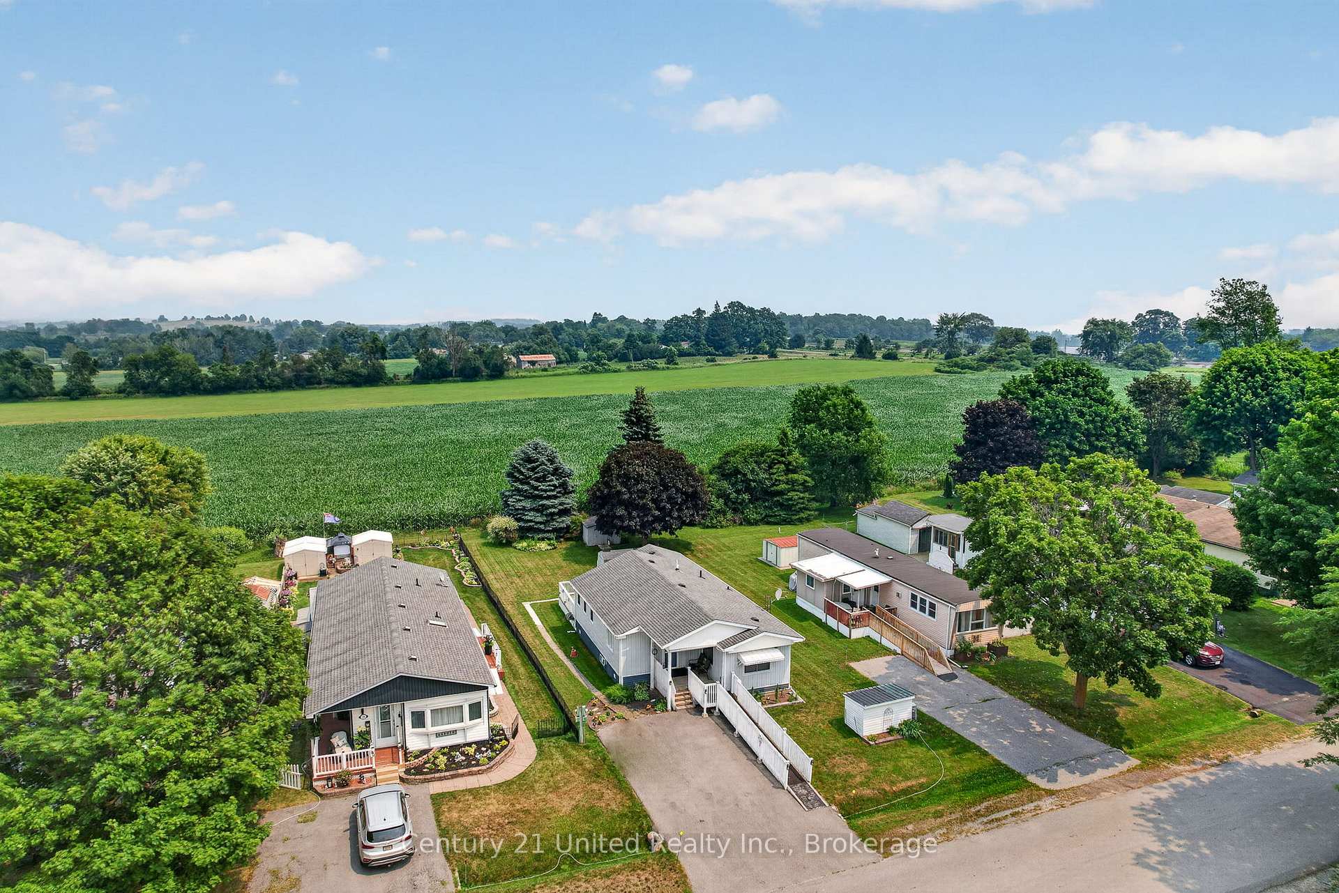 Photo 5 of 13 Hillview Drive, Hamilton Township, Rural Hamilton — HOMEH
