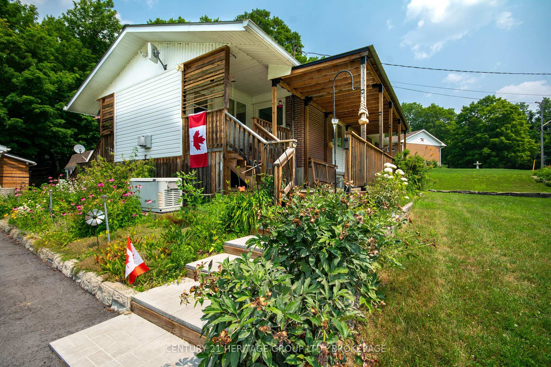 Photo 15 of 4309 Maple Drive, Frontenac, Frontenac South — HOMEH