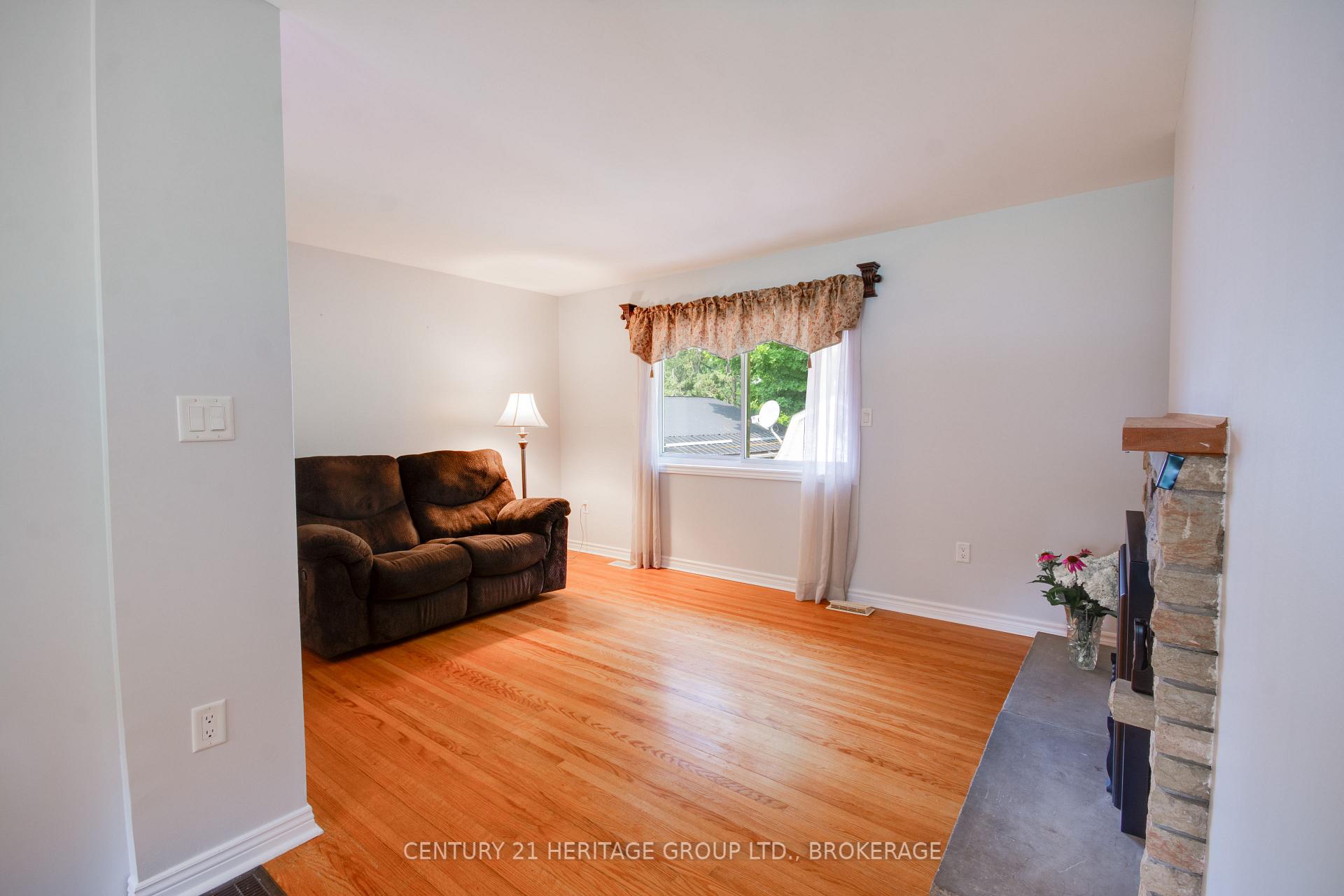 Photo 33 of 4309 Maple Drive, Frontenac, Frontenac South — HOMEH