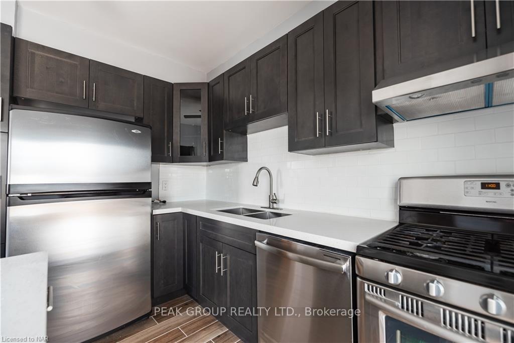 Photo 4 of 4747 Fourth Avenue, Niagara Falls, Cherrywood — HOMEH