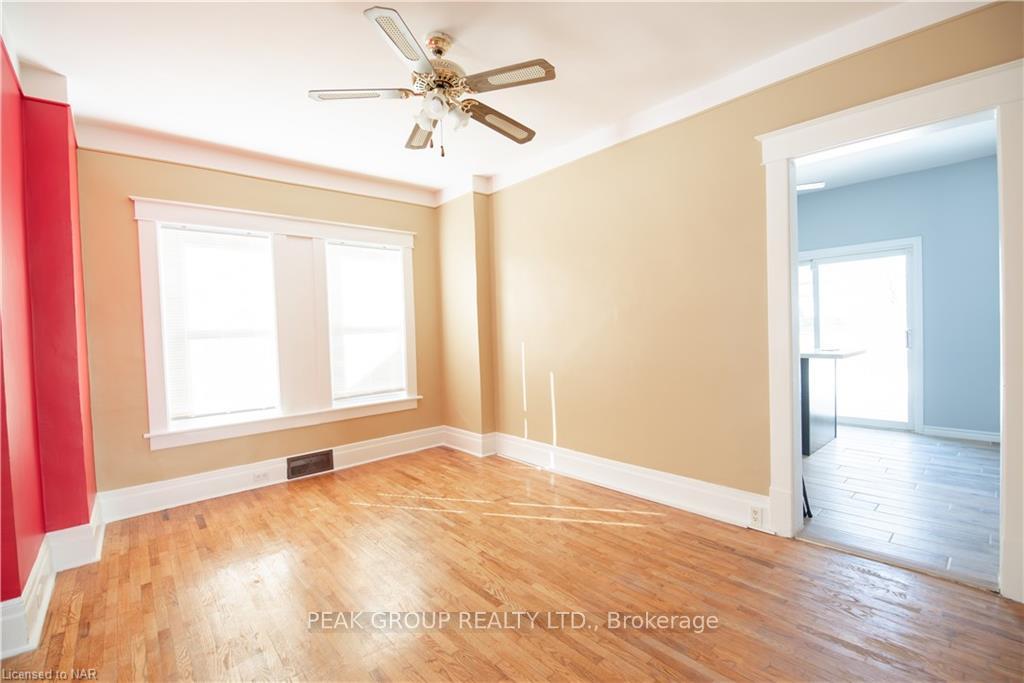 Photo 15 of 4747 Fourth Avenue, Niagara Falls, Cherrywood — HOMEH